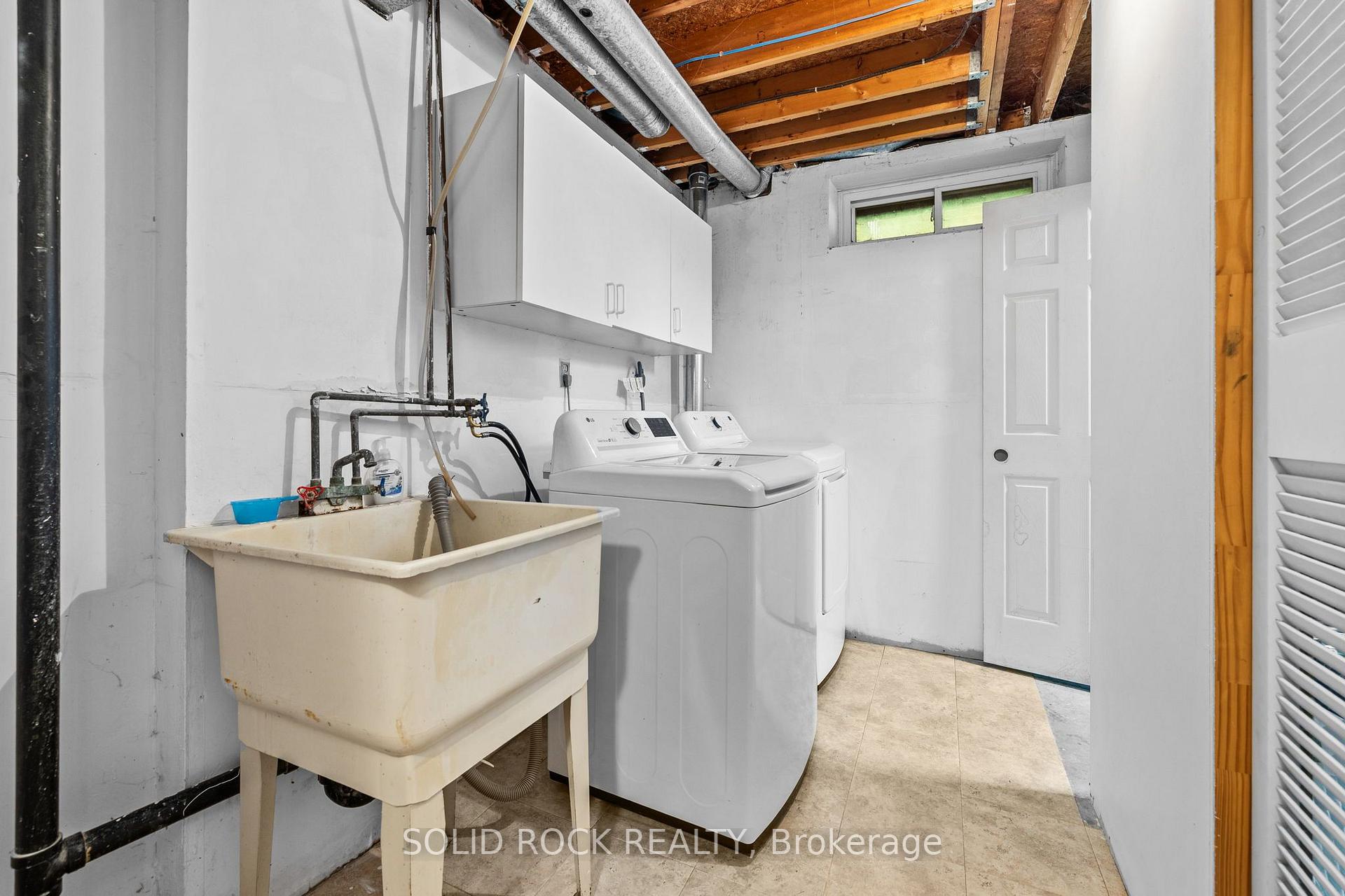 Photo 36 of 1631 Charbonneau Street, Ottawa, Bilberry Creek/Queenswood Heights — HOMEH