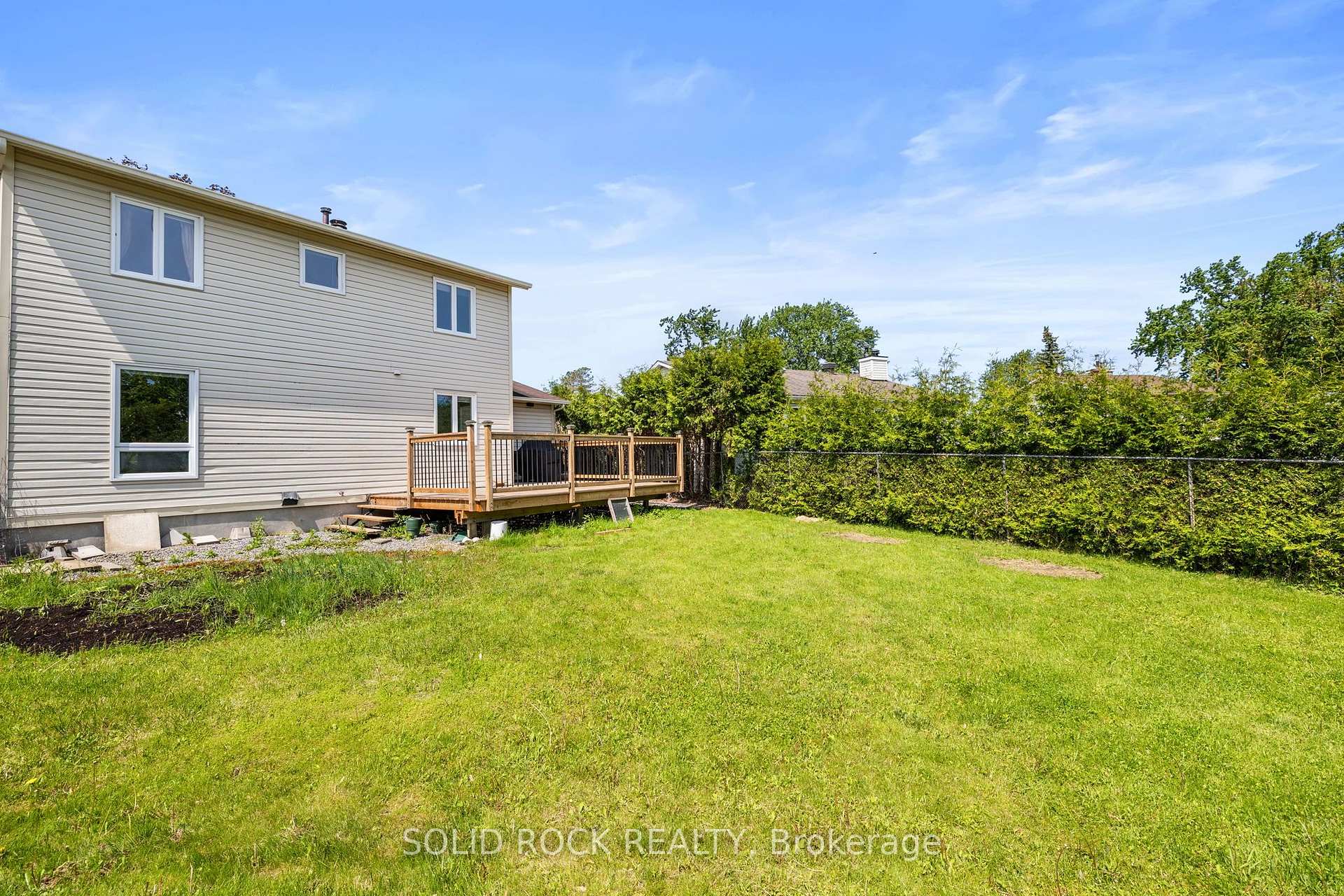 Photo 39 of 1631 Charbonneau Street, Ottawa, Bilberry Creek/Queenswood Heights — HOMEH