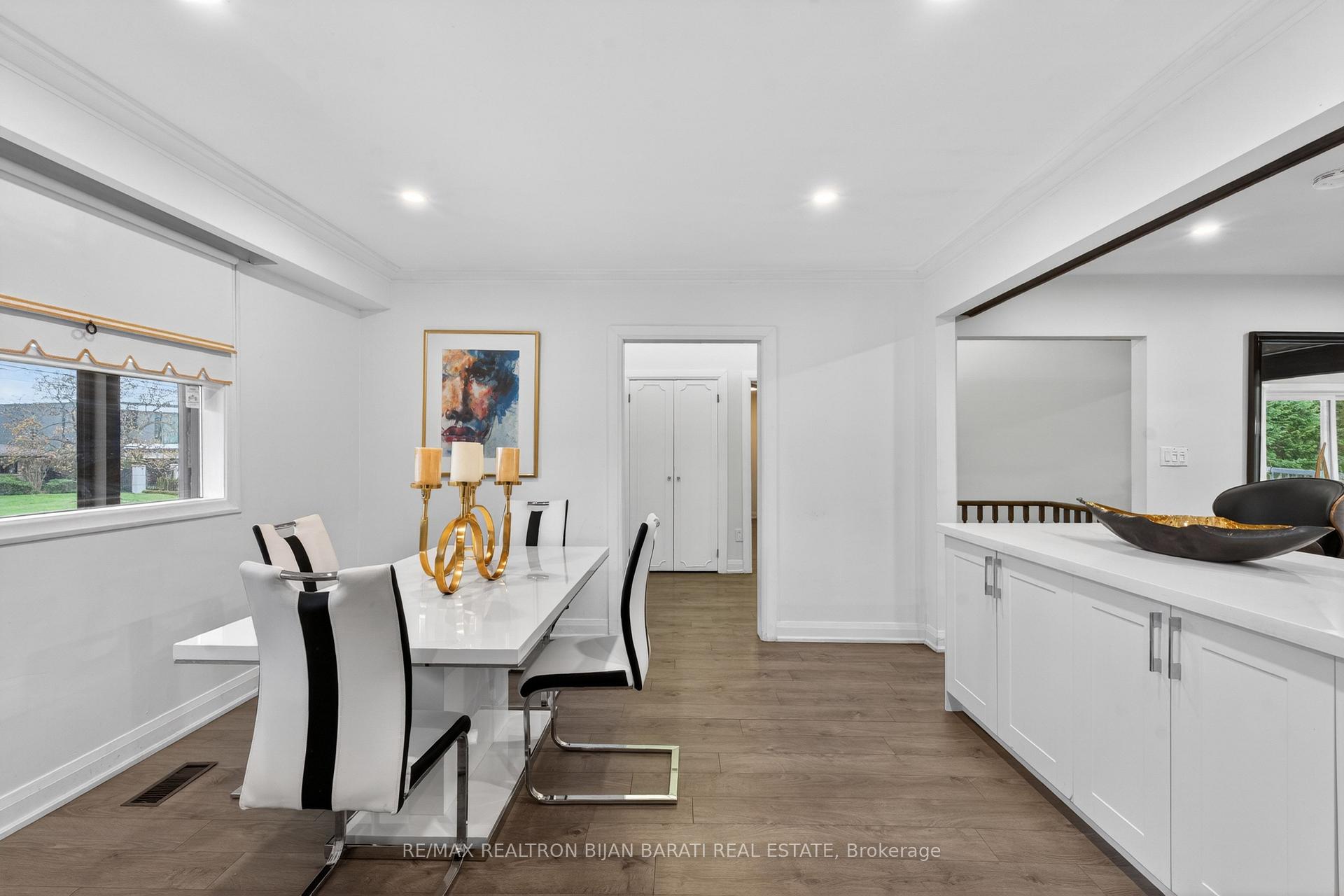 Photo 8 of 73 Forest Grove Drive, North York, Bayview Village — HOMEH