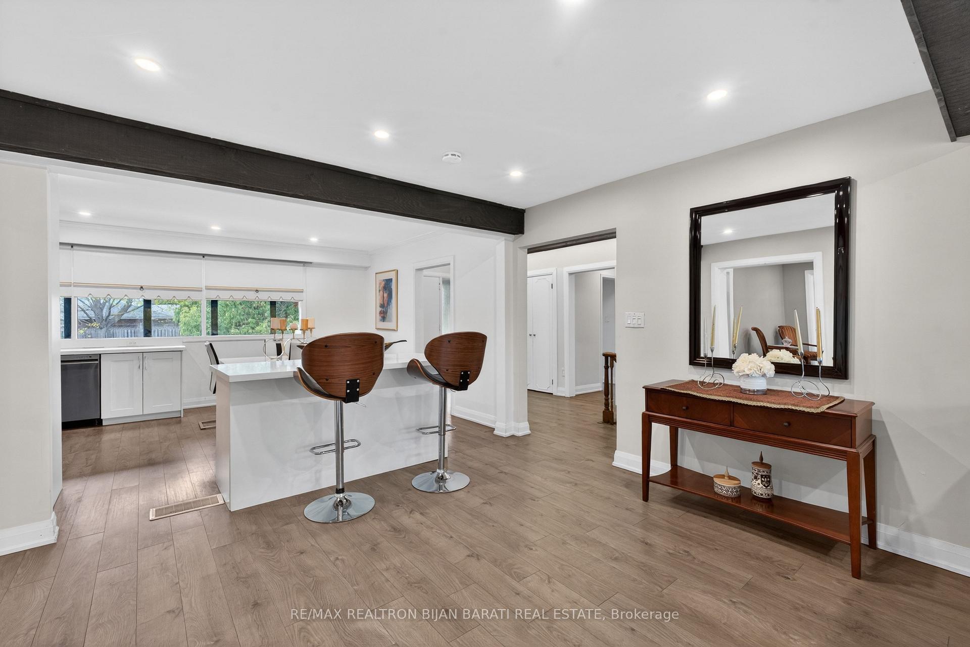 Photo 12 of 73 Forest Grove Drive, North York, Bayview Village — HOMEH