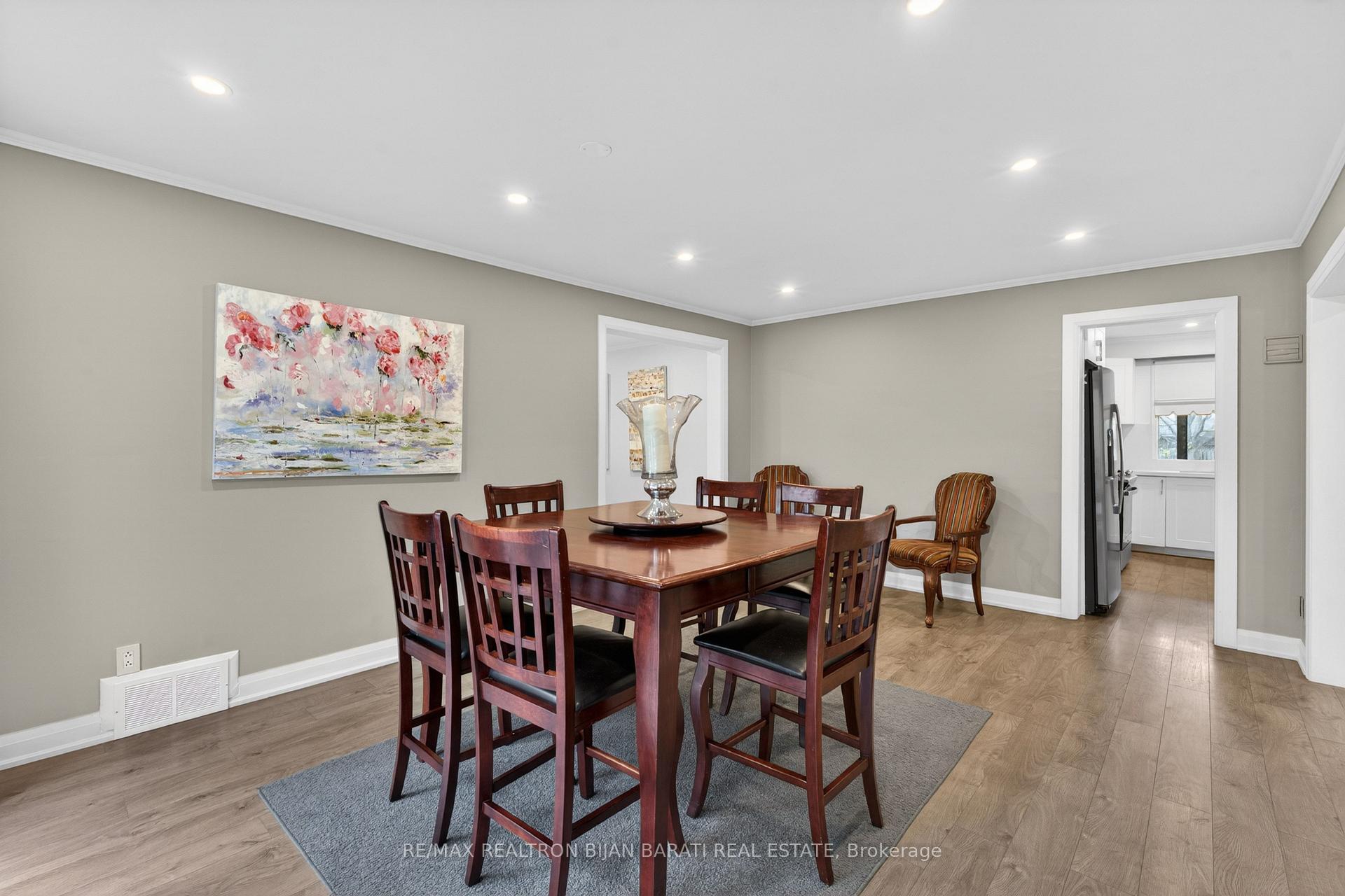Photo 17 of 73 Forest Grove Drive, North York, Bayview Village — HOMEH
