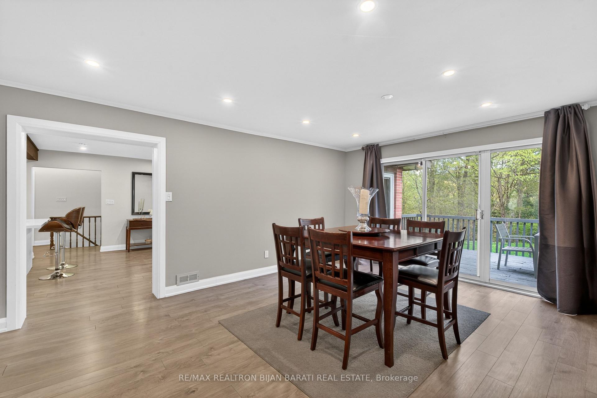 Photo 18 of 73 Forest Grove Drive, North York, Bayview Village — HOMEH