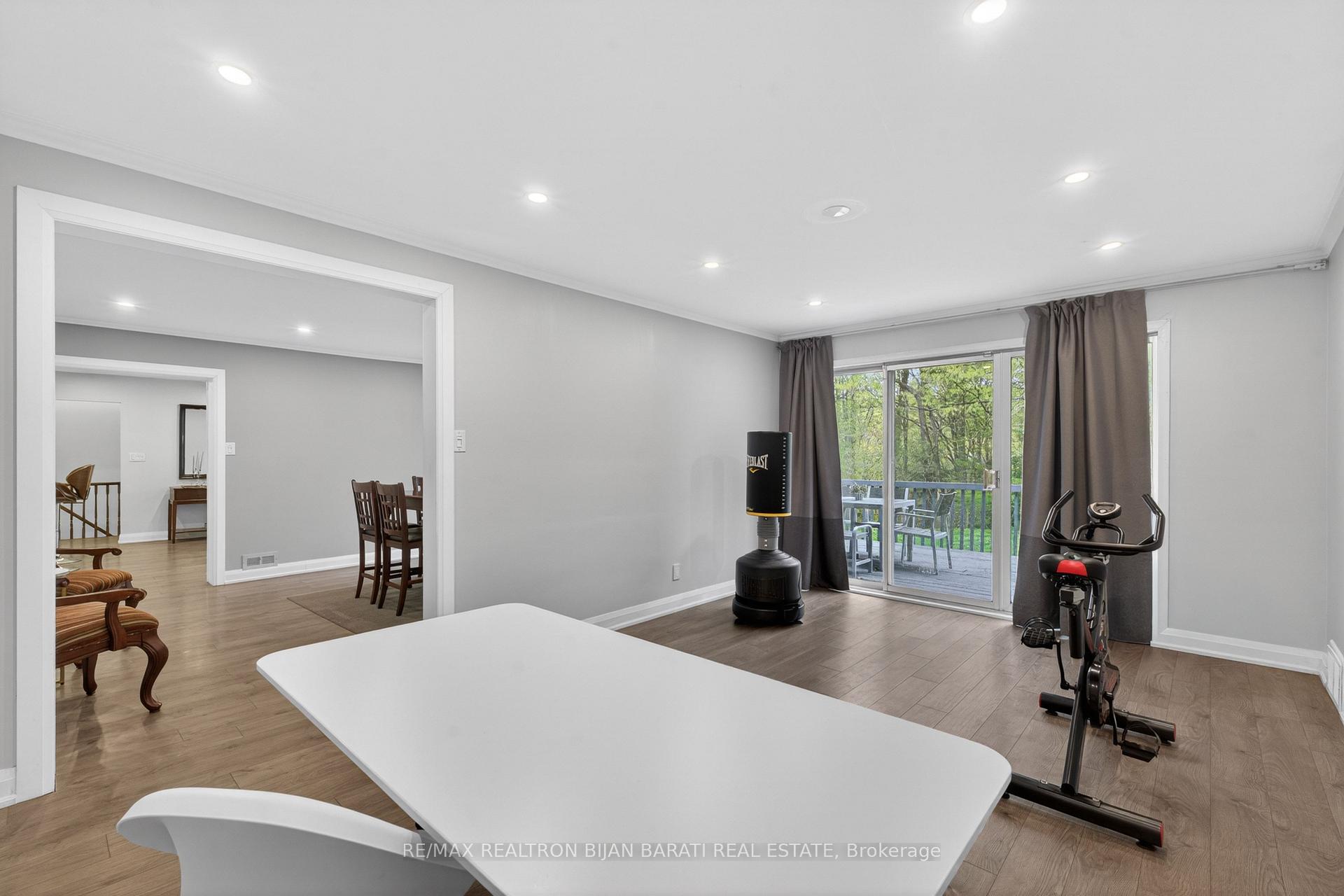 Photo 24 of 73 Forest Grove Drive, North York, Bayview Village — HOMEH