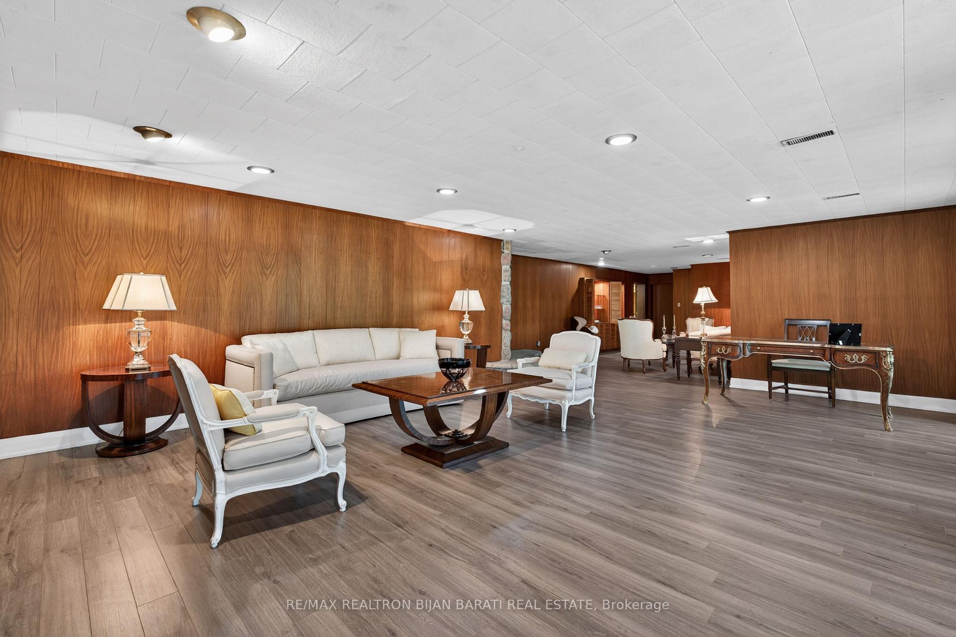 Photo 38 of 73 Forest Grove Drive, North York, Bayview Village — HOMEH