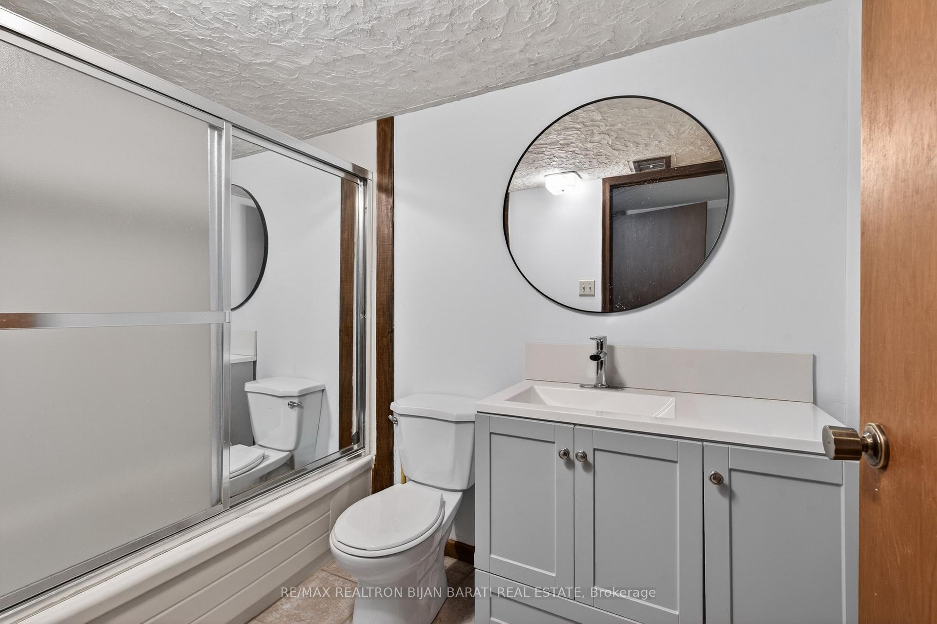 Photo 43 of 73 Forest Grove Drive, North York, Bayview Village — HOMEH