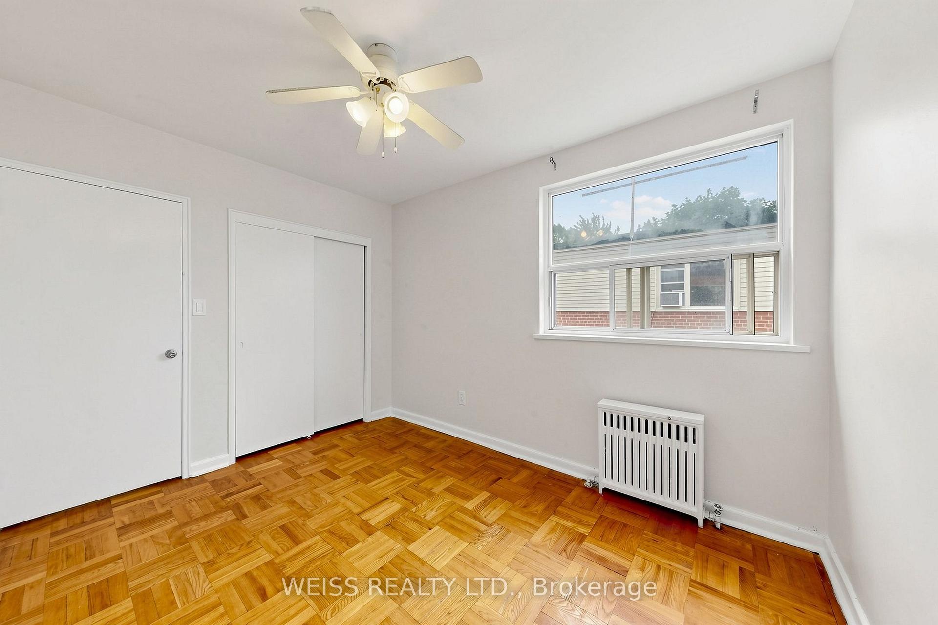 Photo 26 of Unit 4, 17 Fraserwood Avenue, Toronto, Englemount-Lawrence — HOMEH