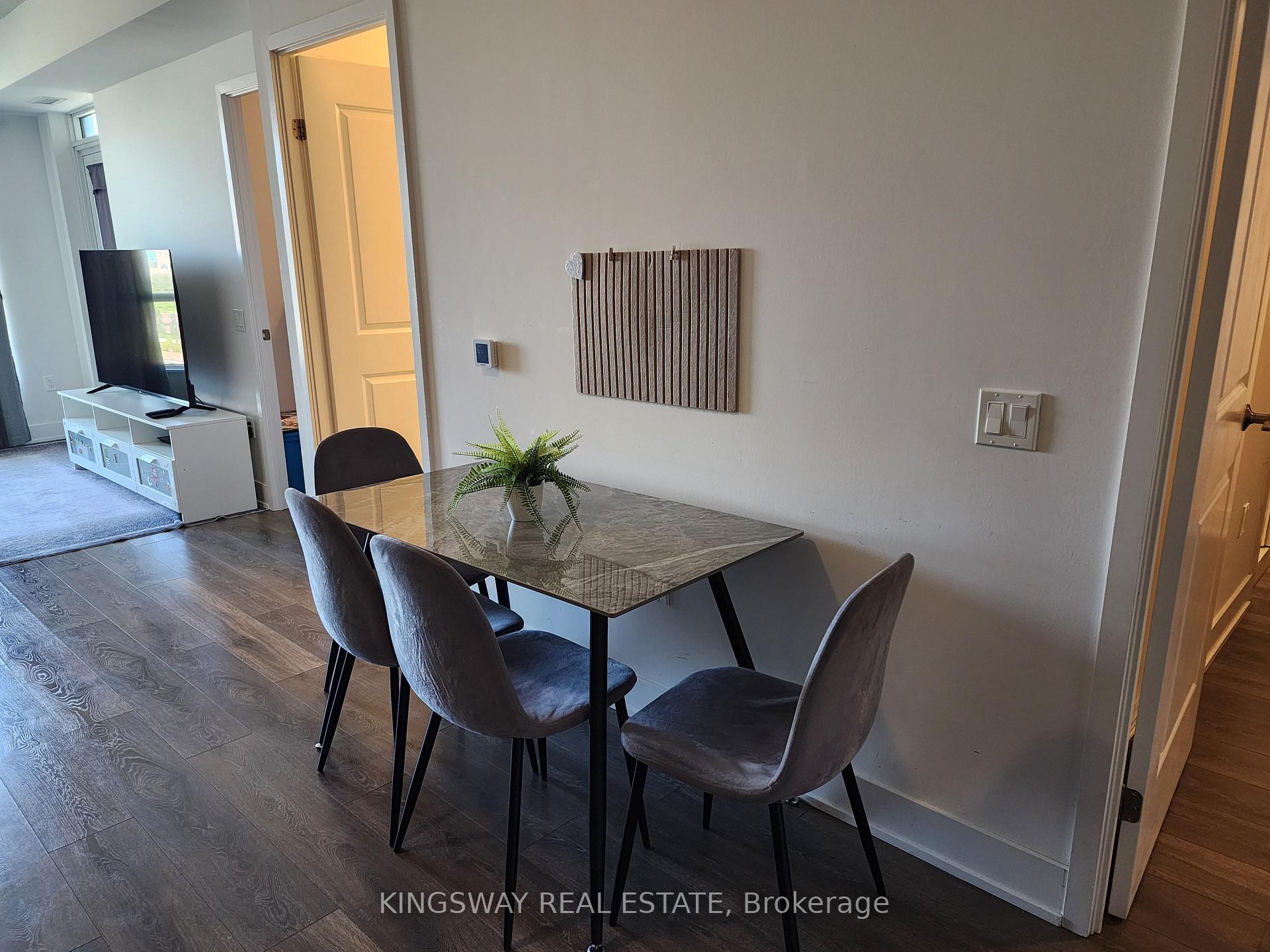 Photo 10 of Unit 1207W, 202 Burnhamthorpe Road E, Mississauga, Mississauga Valleys — HOMEH