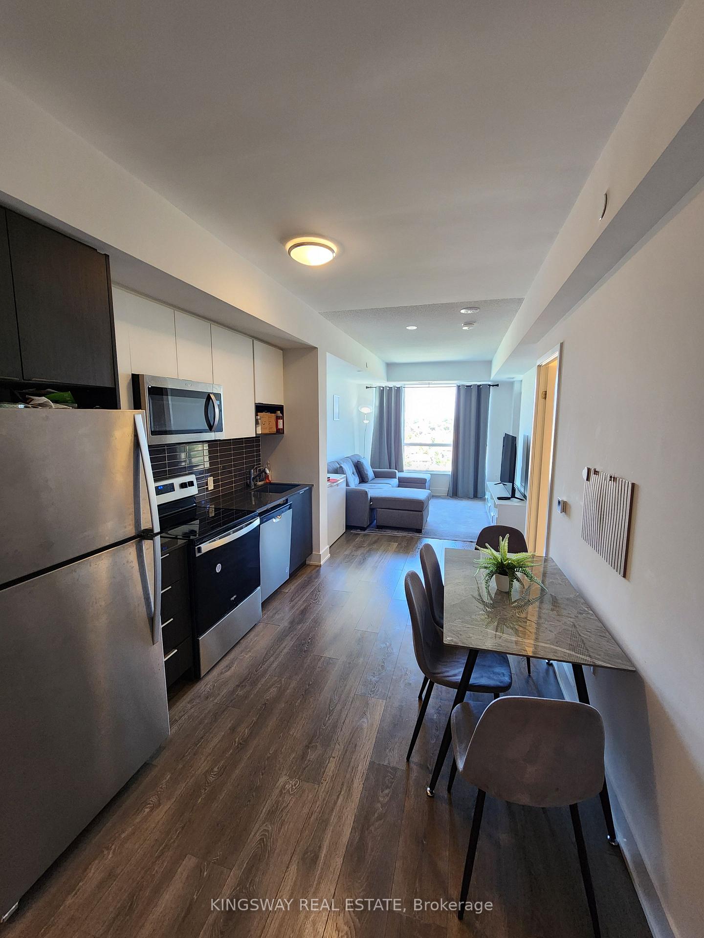 Photo 9 of Unit 1207W, 202 Burnhamthorpe Road E, Mississauga, Mississauga Valleys — HOMEH
