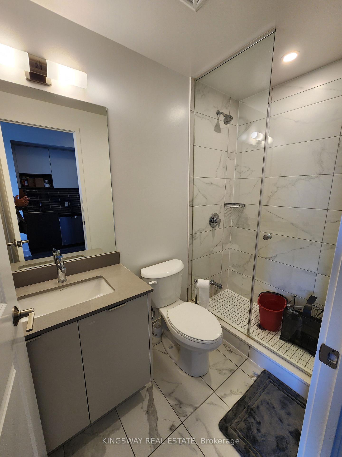 Photo 16 of Unit 1207W, 202 Burnhamthorpe Road E, Mississauga, Mississauga Valleys — HOMEH