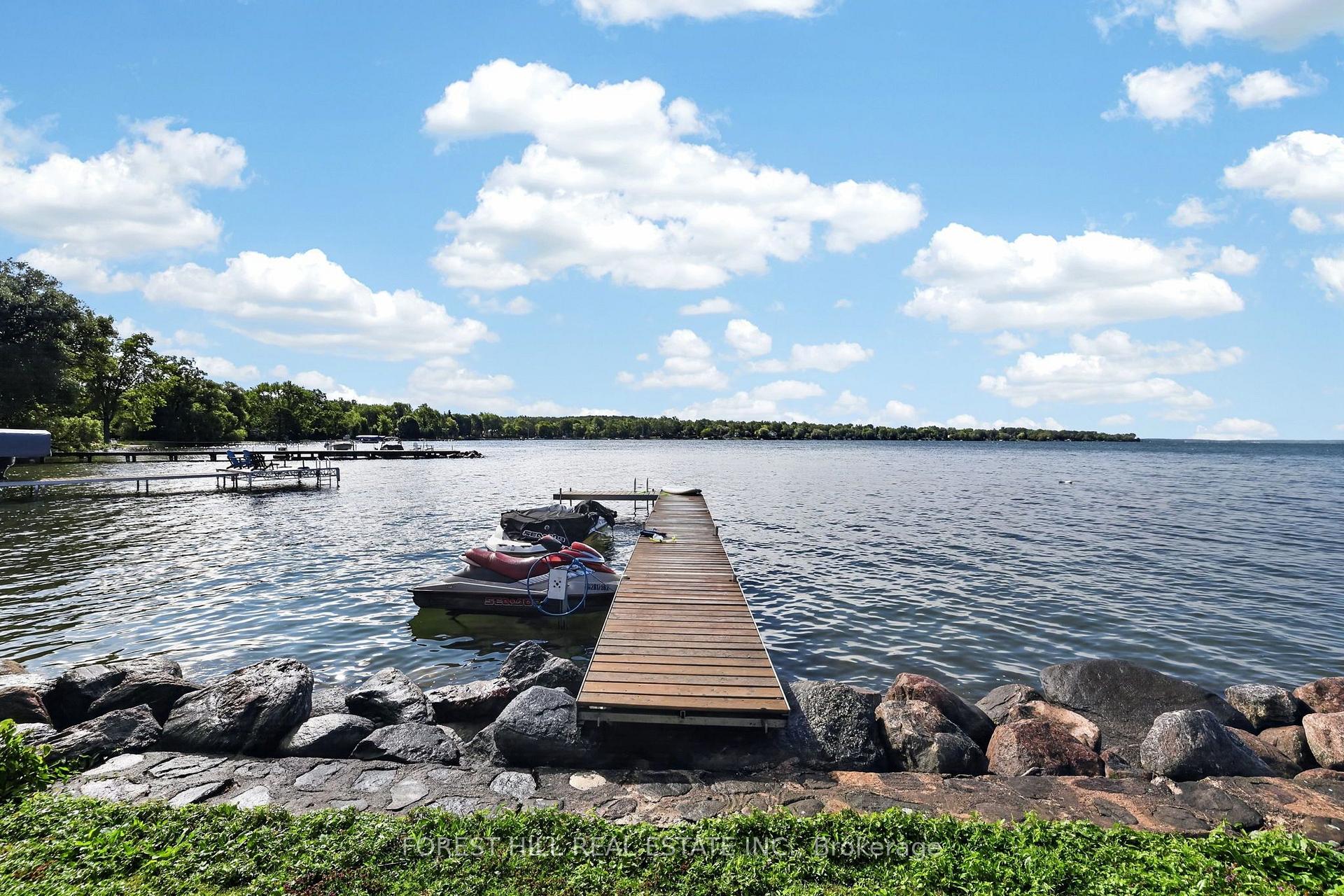Photo 1 of 9 Tikvah Circle, Georgina, Historic Lakeshore Communities — HOMEH