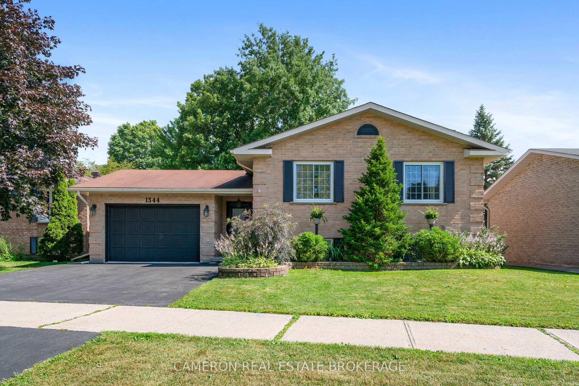 Photo 1 of 1344 Stormont Drive, Cornwall, Cornwall — HOMEH