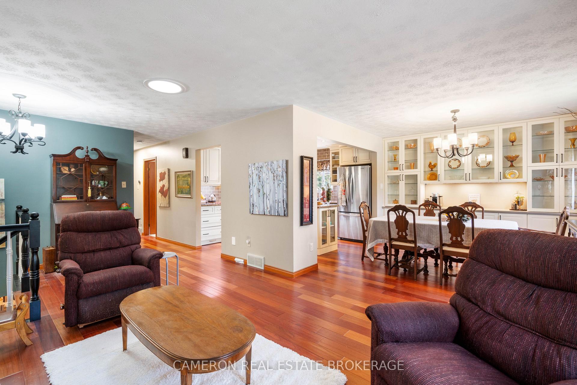 Photo 8 of 1344 Stormont Drive, Cornwall, Cornwall — HOMEH