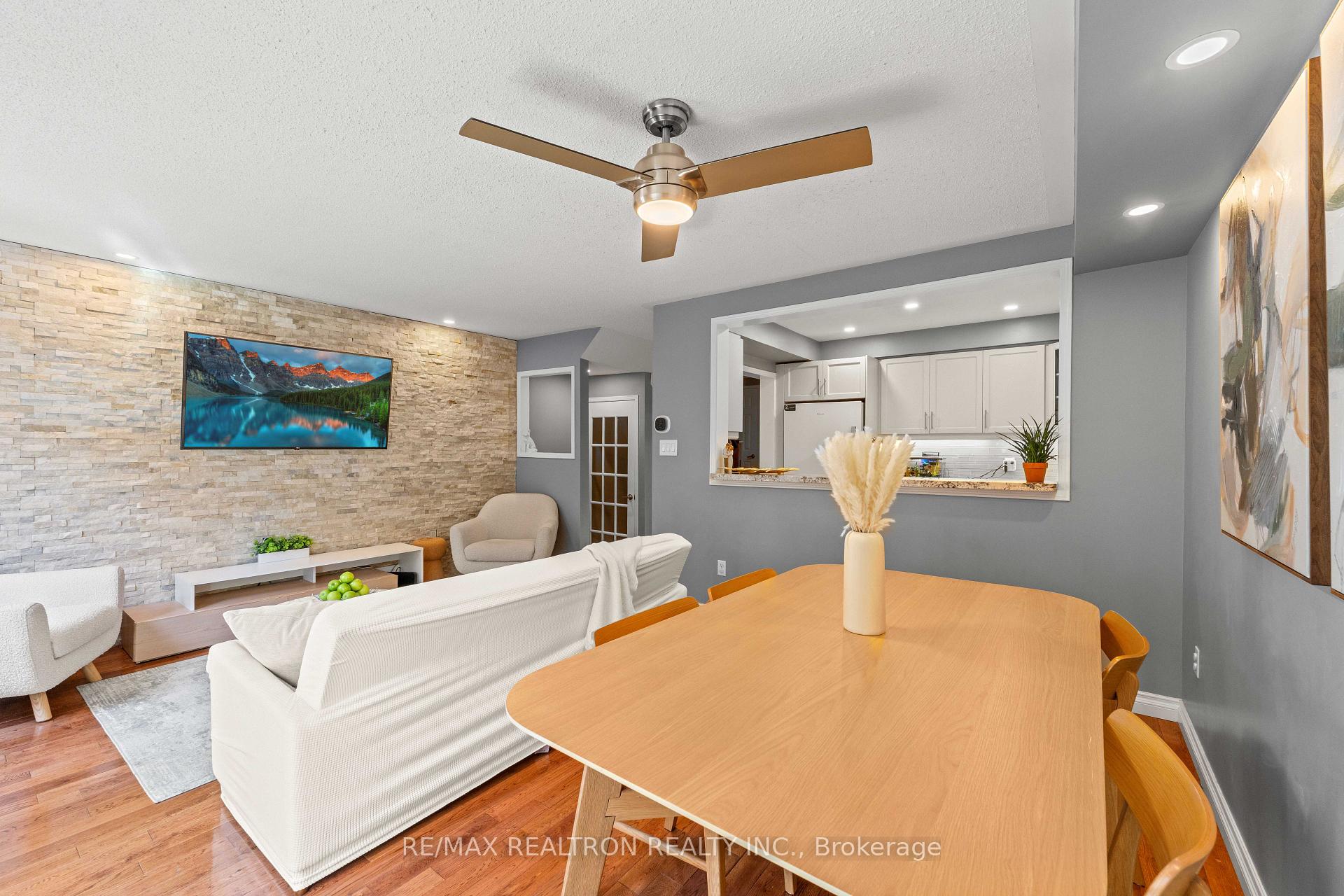 Photo 10 of 71 Ochalski Road, Aurora, Bayview Wellington — HOMEH