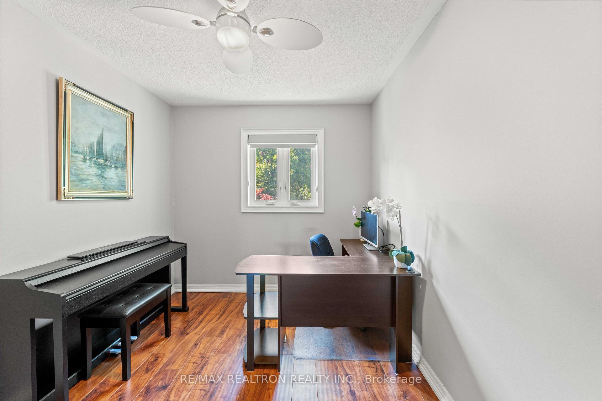 Photo 12 of 71 Ochalski Road, Aurora, Bayview Wellington — HOMEH
