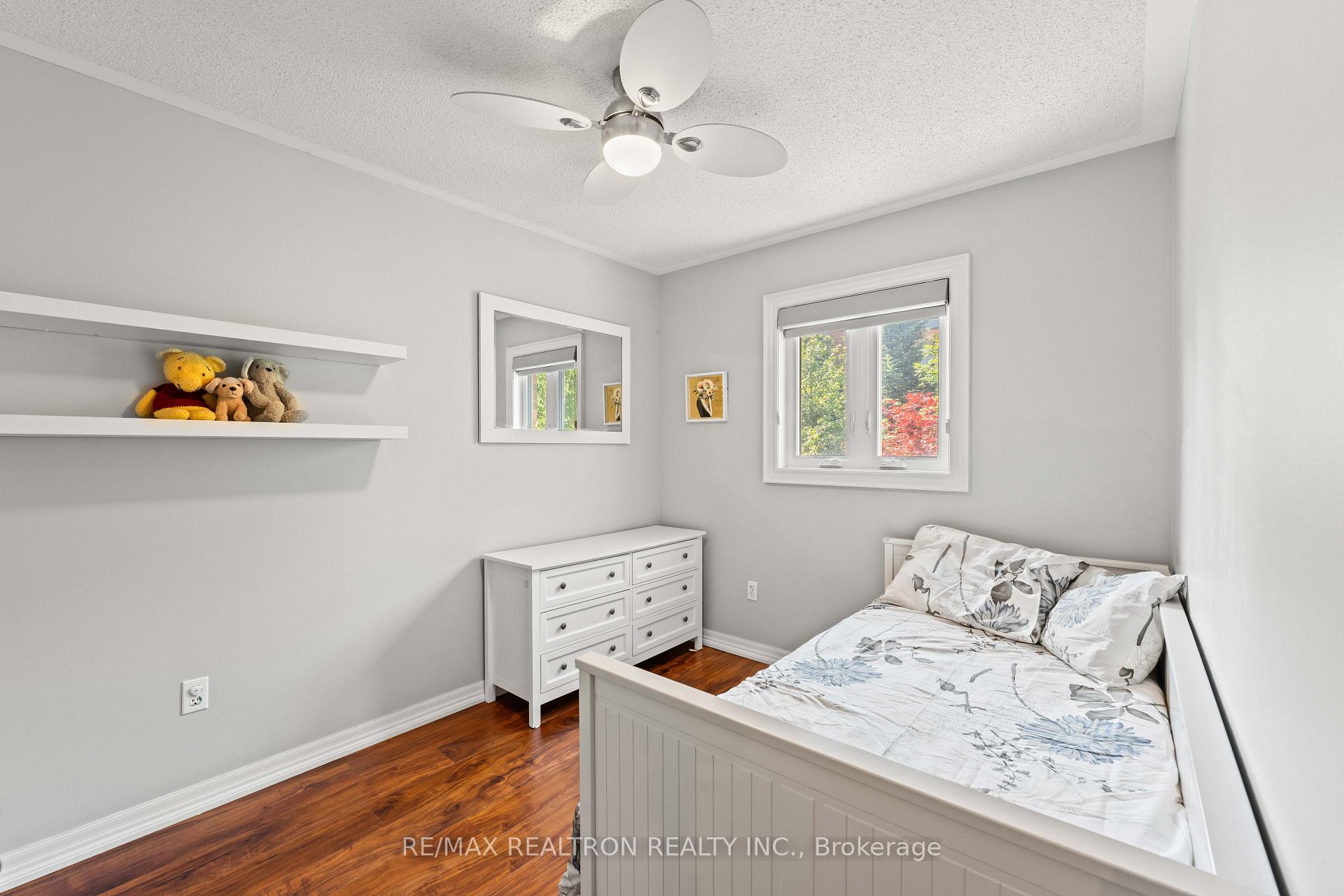 Photo 19 of 71 Ochalski Road, Aurora, Bayview Wellington — HOMEH
