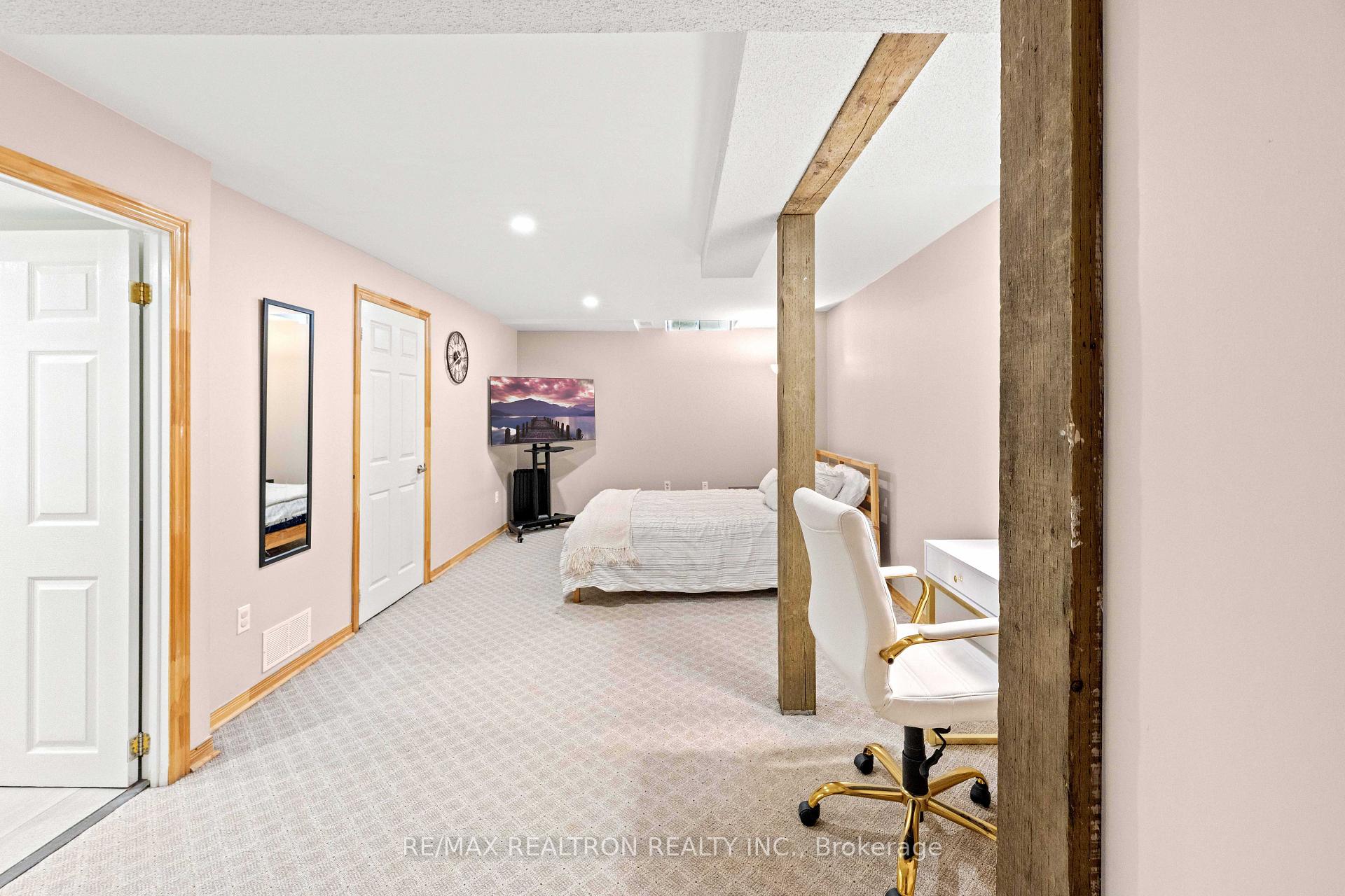 Photo 23 of 71 Ochalski Road, Aurora, Bayview Wellington — HOMEH