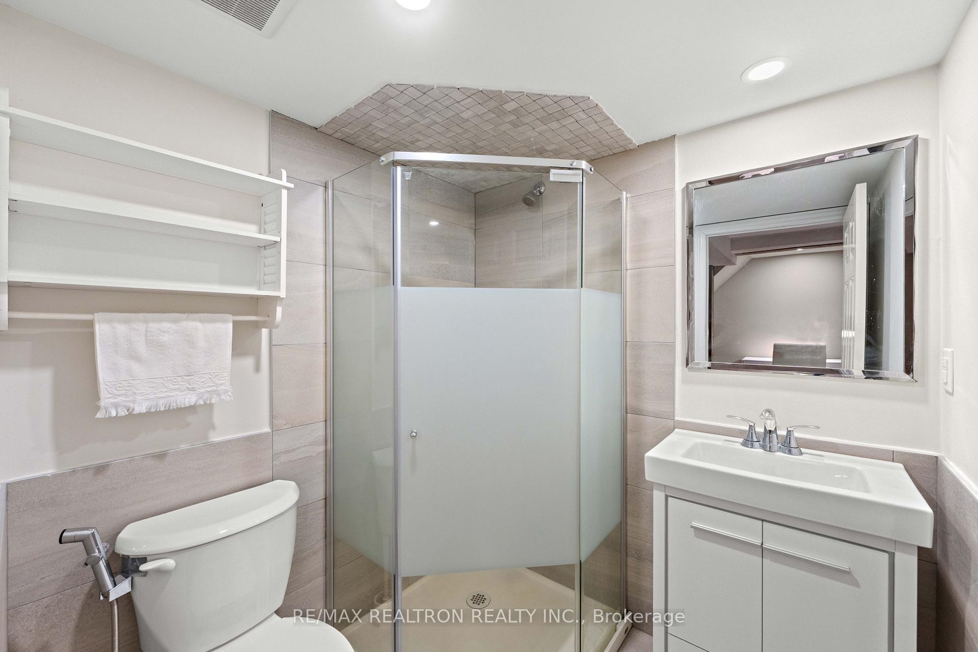 Photo 28 of 71 Ochalski Road, Aurora, Bayview Wellington — HOMEH
