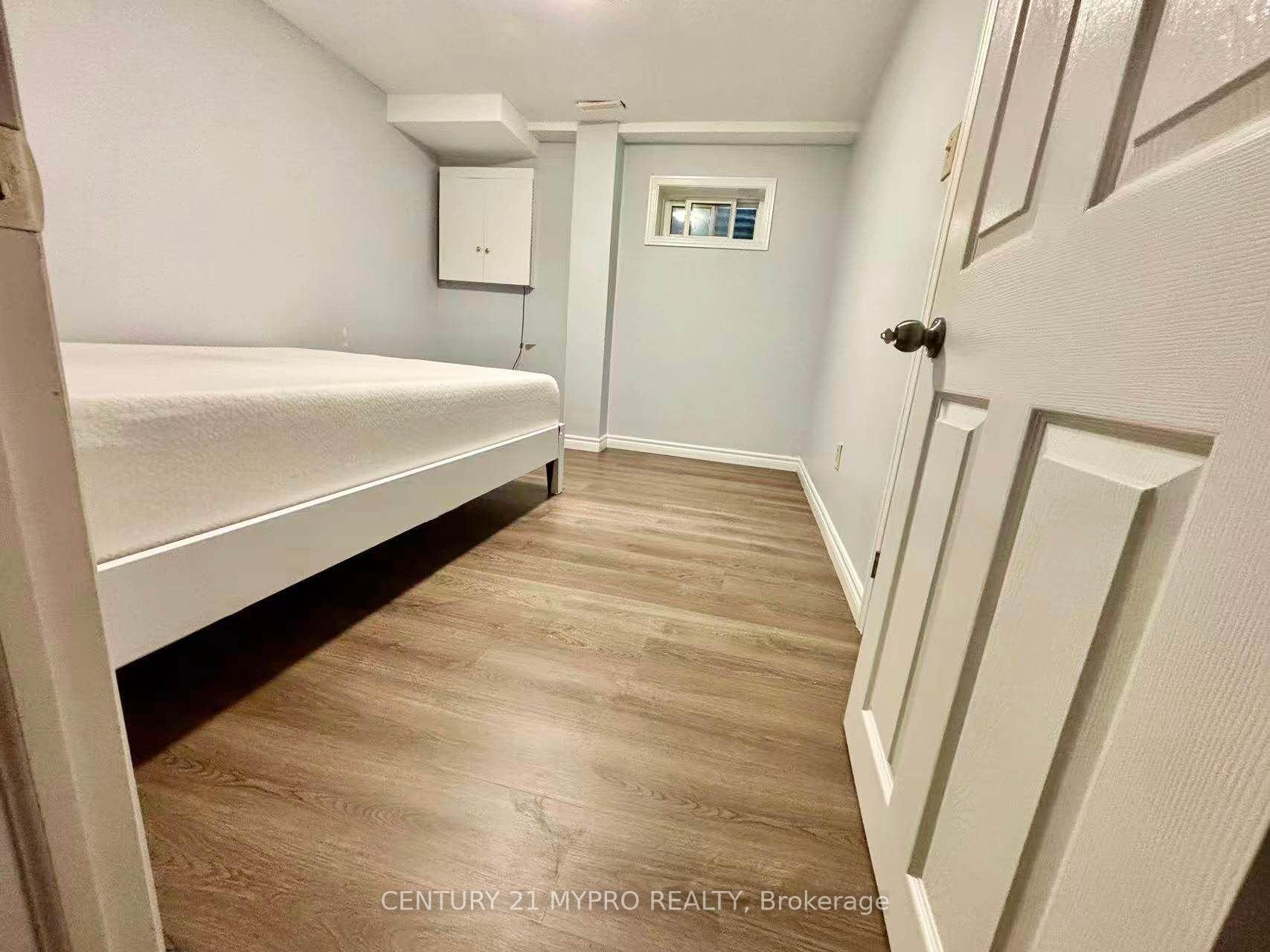 Photo 9 of Unit Basement, 56 Longwater Chase, Markham, Unionville — HOMEH