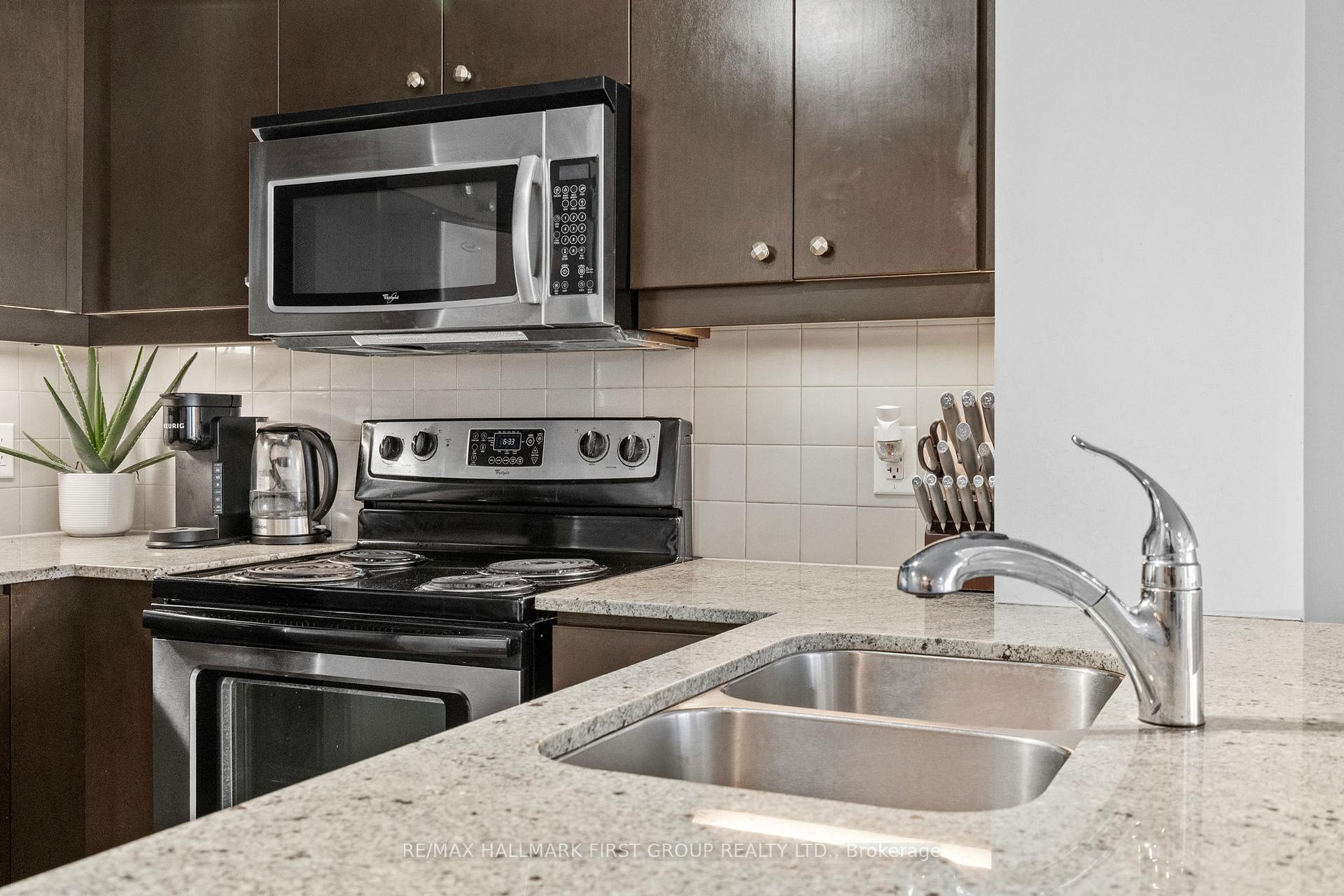 Photo 11 of Unit 3308, 60 Absolute Avenue, Mississauga, City Centre — HOMEH