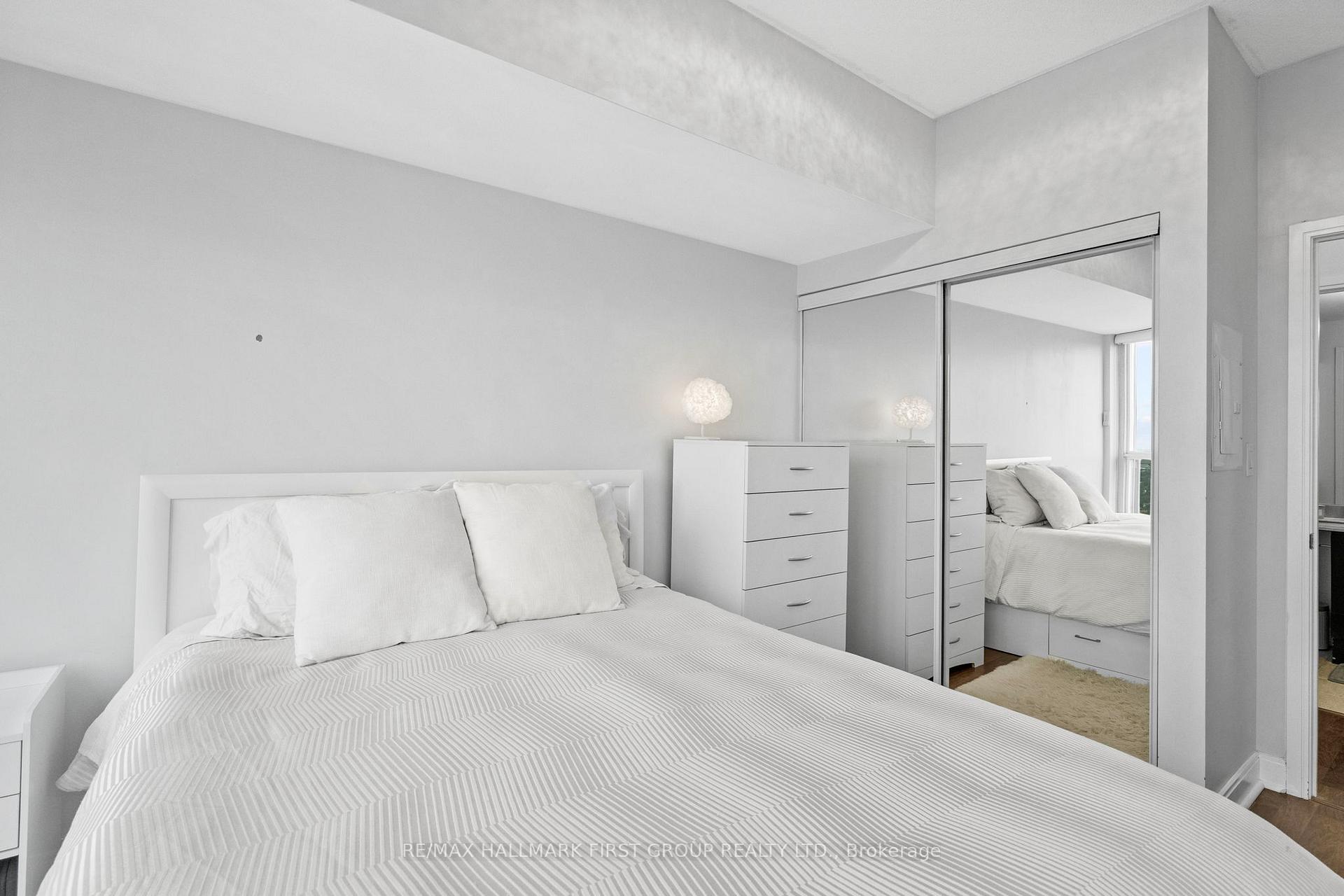 Photo 23 of Unit 3308, 60 Absolute Avenue, Mississauga, City Centre — HOMEH