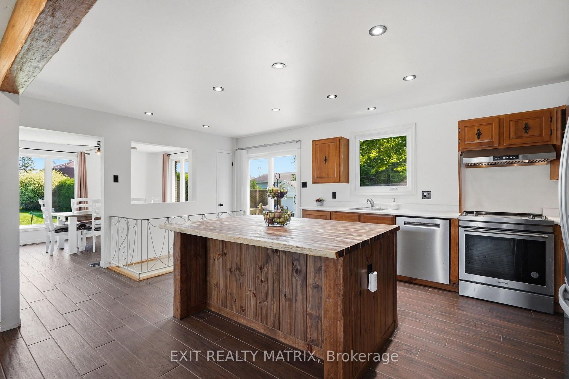 Photo 12 of 693 Cartier Street, Casselman, Casselman — HOMEH