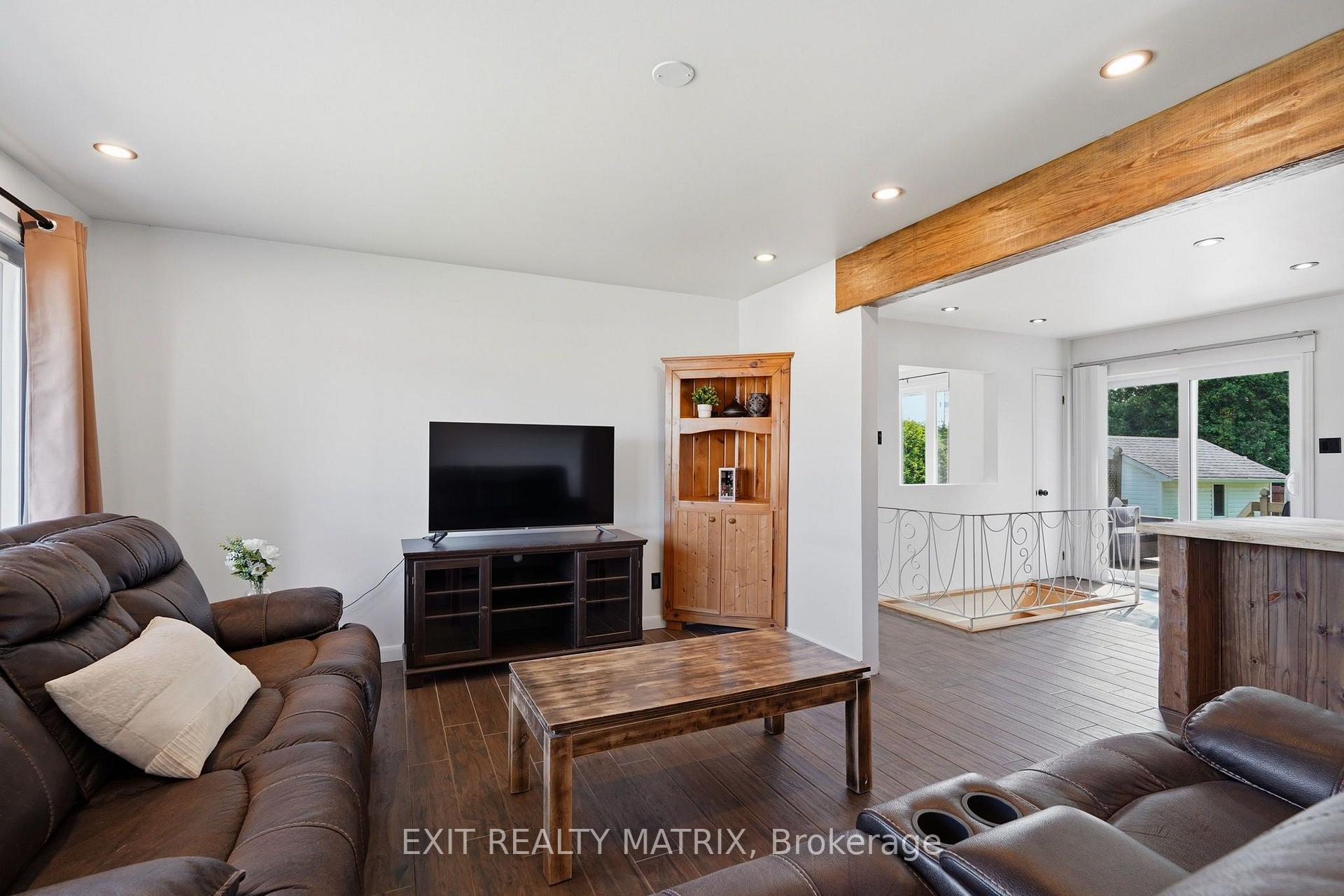 Photo 15 of 693 Cartier Street, Casselman, Casselman — HOMEH