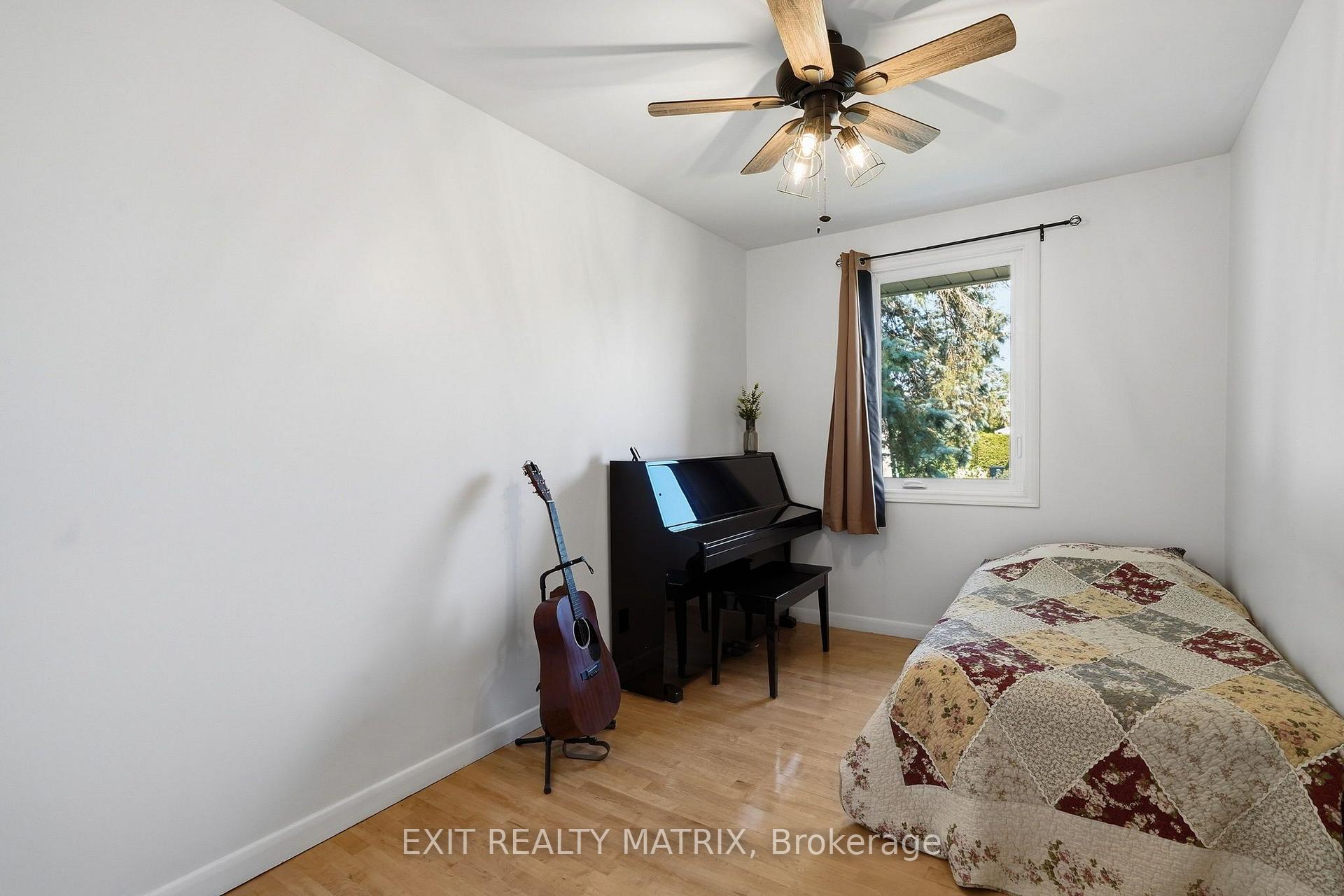 Photo 17 of 693 Cartier Street, Casselman, Casselman — HOMEH