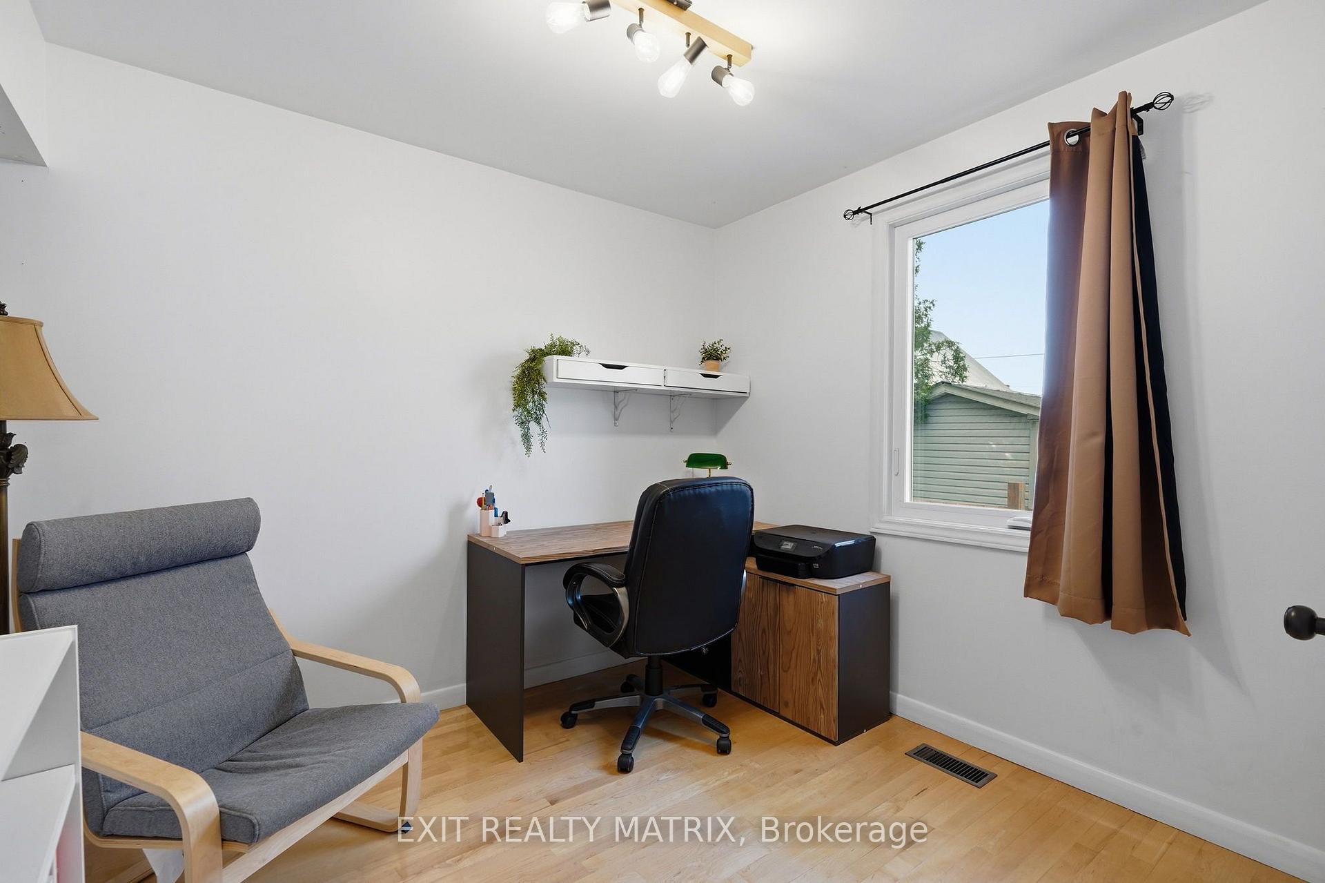 Photo 18 of 693 Cartier Street, Casselman, Casselman — HOMEH