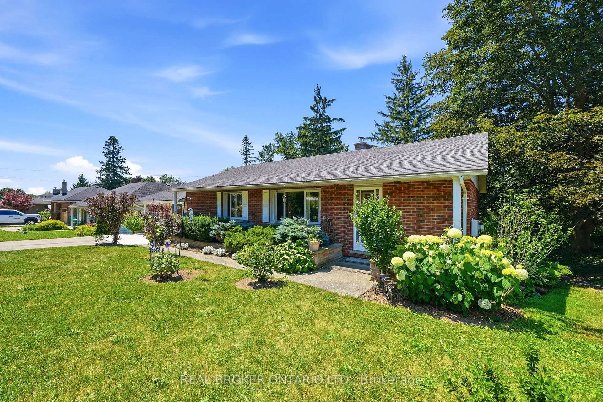 Photo 2 of 158 Diagonal Road, North Huron, Wingham — HOMEH