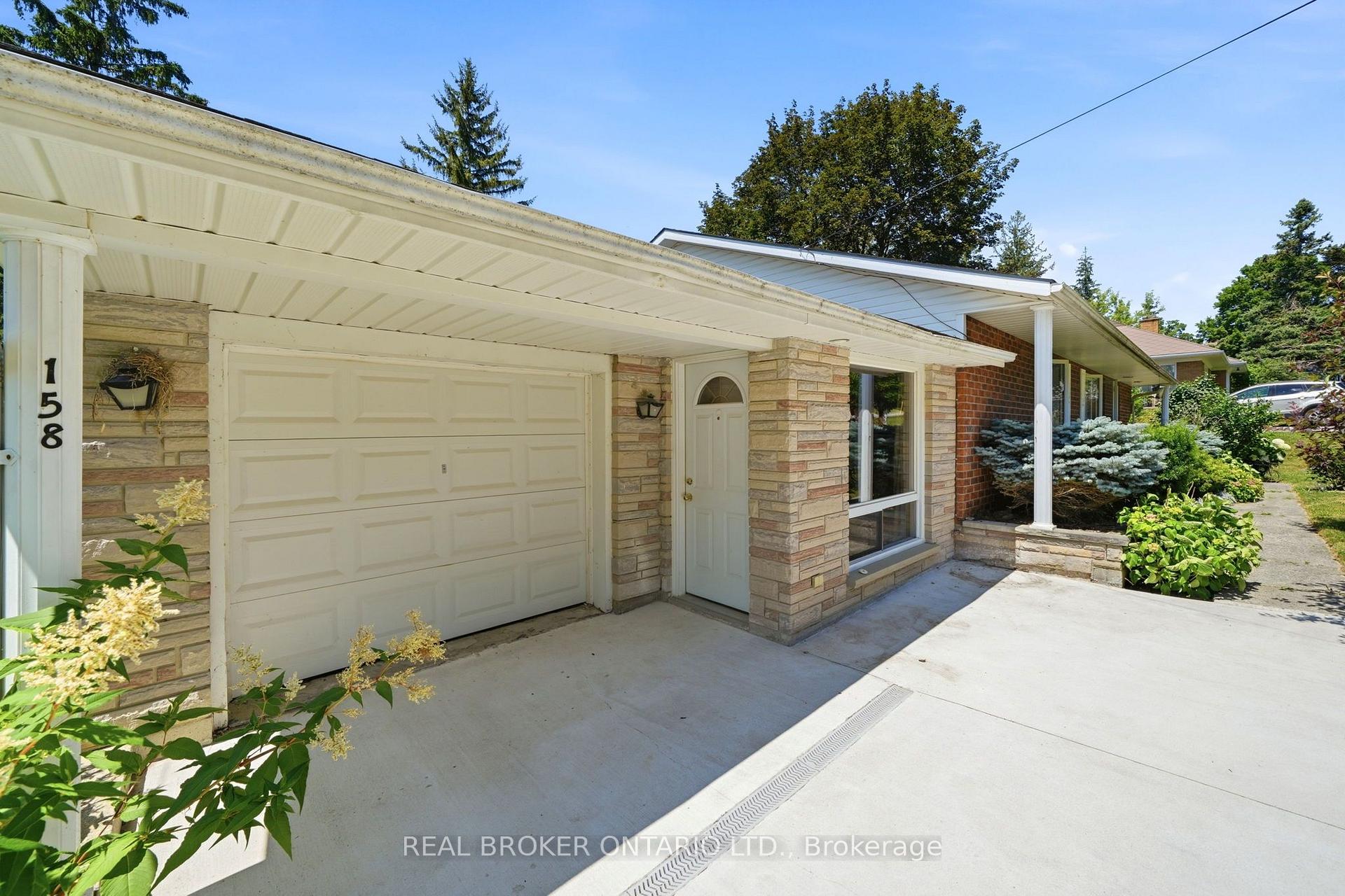 Photo 3 of 158 Diagonal Road, North Huron, Wingham — HOMEH