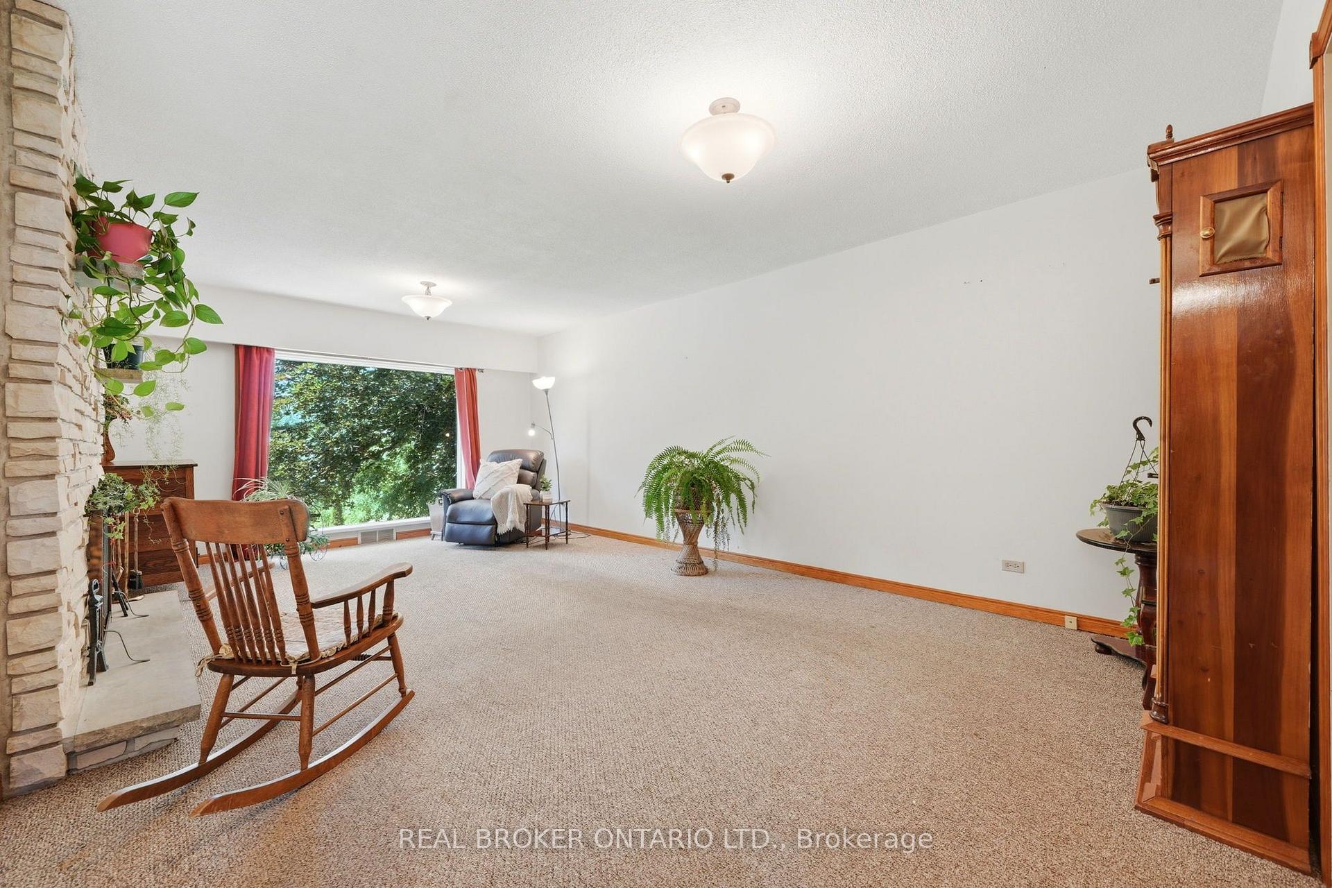 Photo 13 of 158 Diagonal Road, North Huron, Wingham — HOMEH