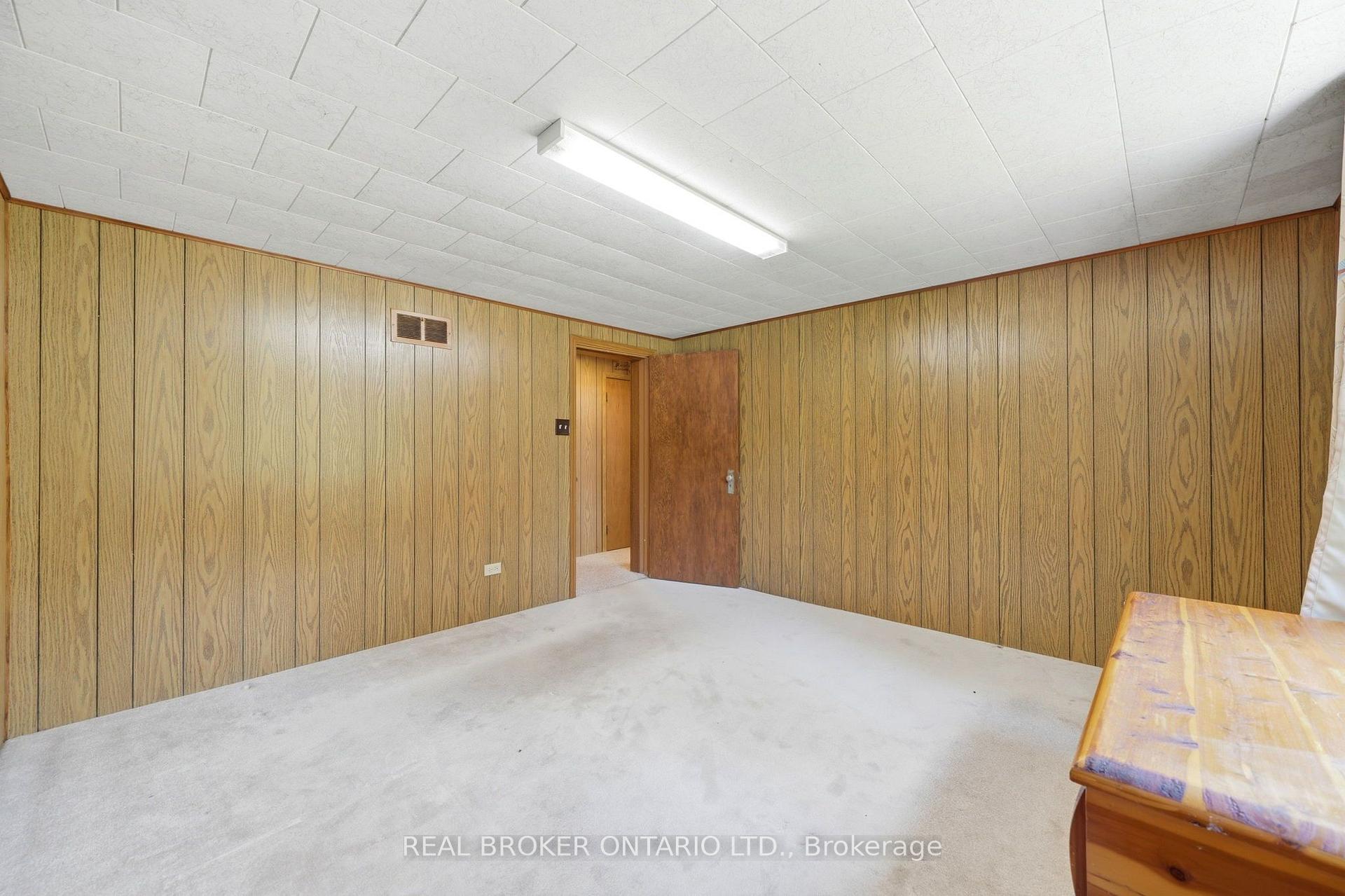 Photo 24 of 158 Diagonal Road, North Huron, Wingham — HOMEH