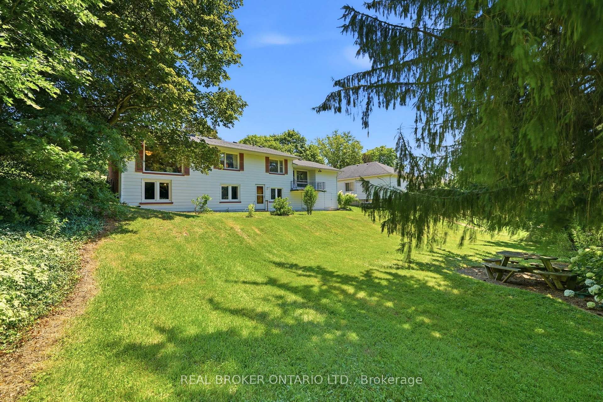Photo 34 of 158 Diagonal Road, North Huron, Wingham — HOMEH