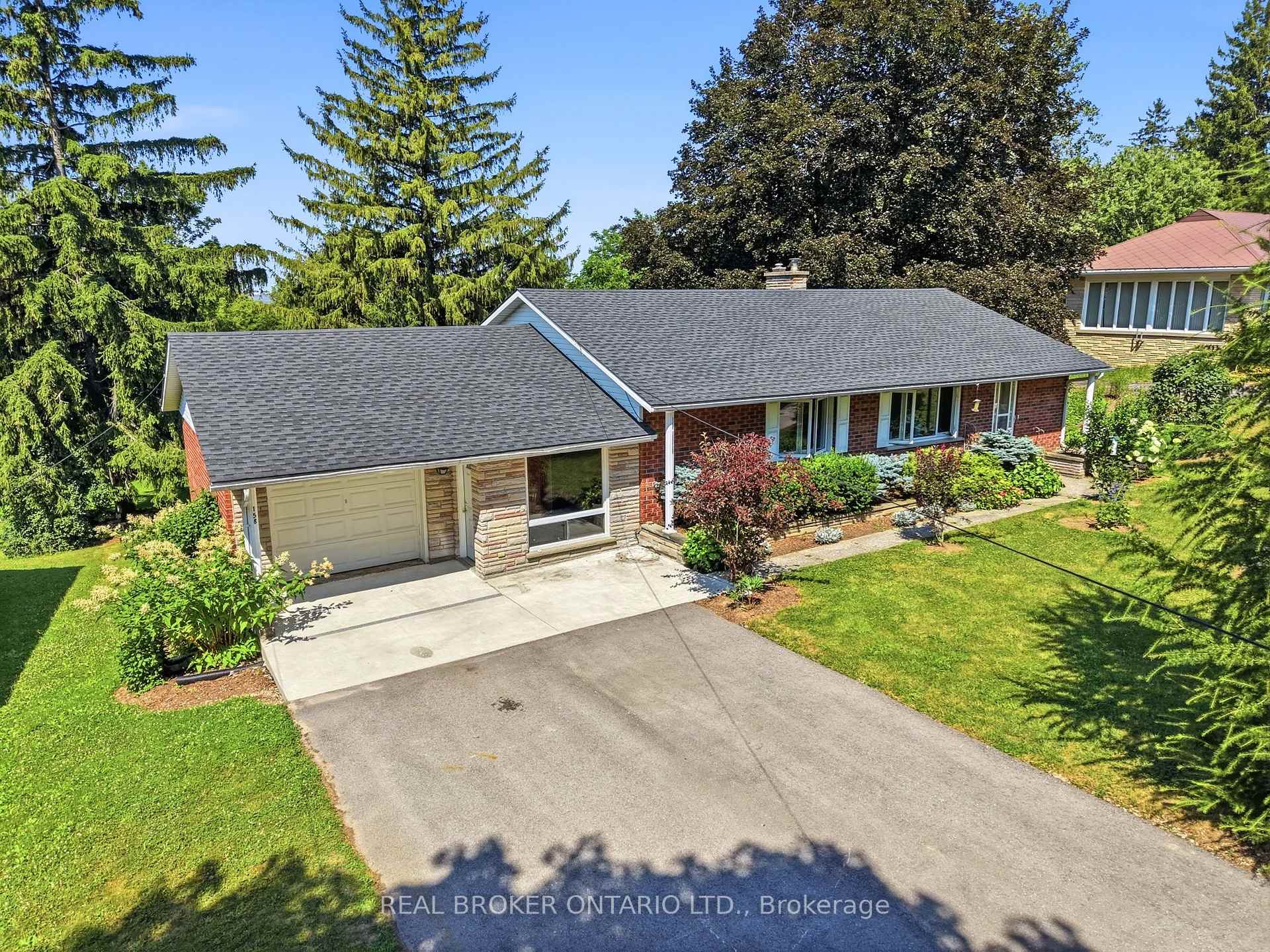 Photo 39 of 158 Diagonal Road, North Huron, Wingham — HOMEH