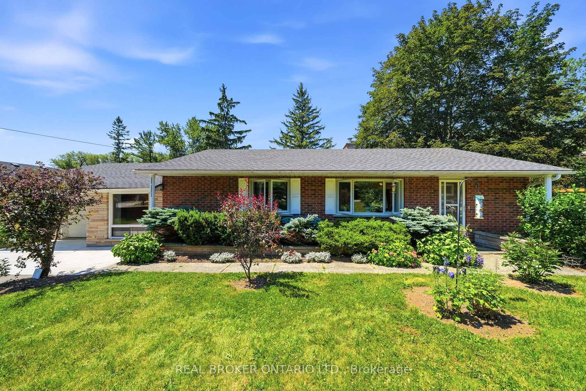 Photo 48 of 158 Diagonal Road, North Huron, Wingham — HOMEH