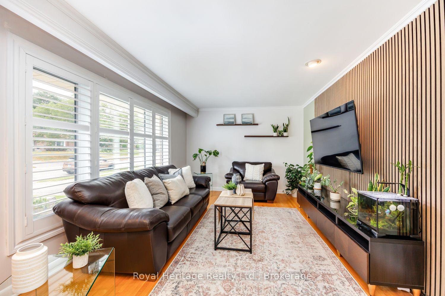 Photo 8 of 461 Gibbons Street, Oshawa, McLaughlin — HOMEH