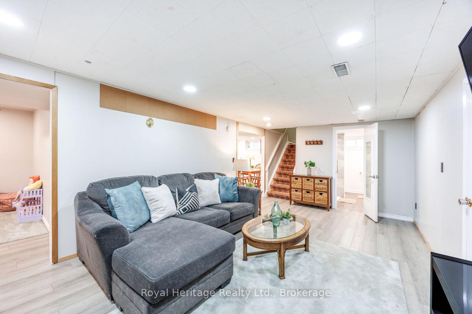 Photo 18 of 461 Gibbons Street, Oshawa, McLaughlin — HOMEH