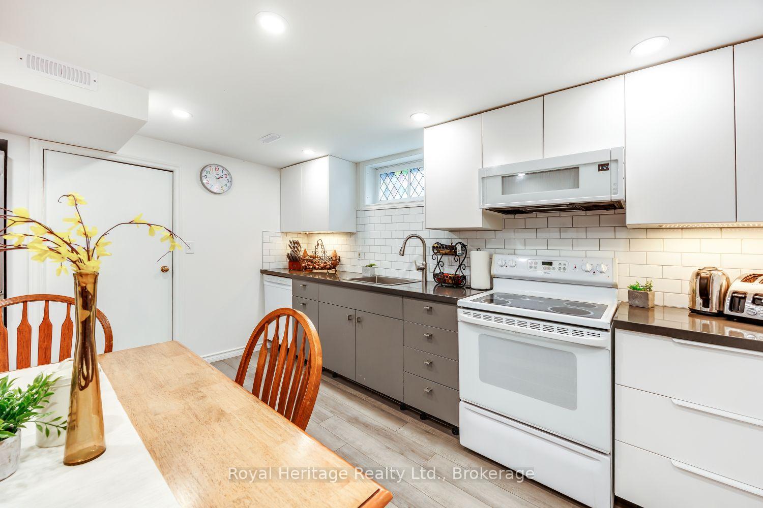 Photo 20 of 461 Gibbons Street, Oshawa, McLaughlin — HOMEH