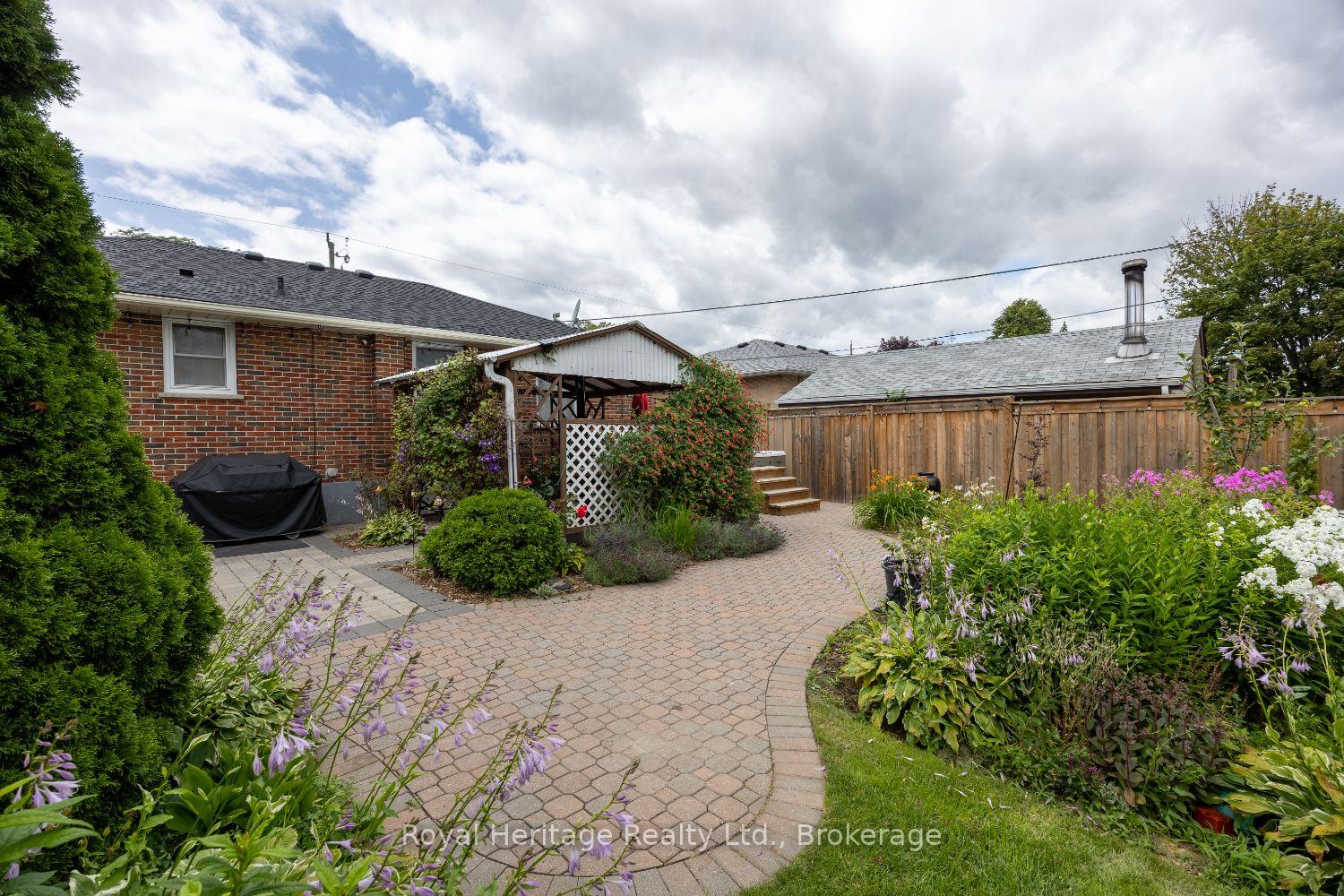 Photo 27 of 461 Gibbons Street, Oshawa, McLaughlin — HOMEH