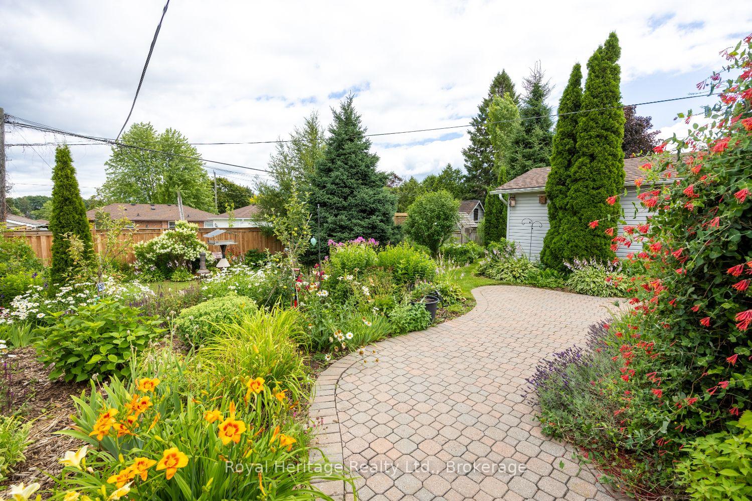 Photo 30 of 461 Gibbons Street, Oshawa, McLaughlin — HOMEH