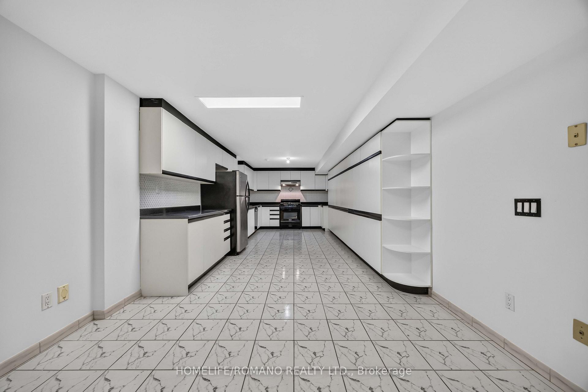 Photo 17 of Unit Bsmt, 61 Gas Light Crescent, Vaughan, East Woodbridge — HOMEH