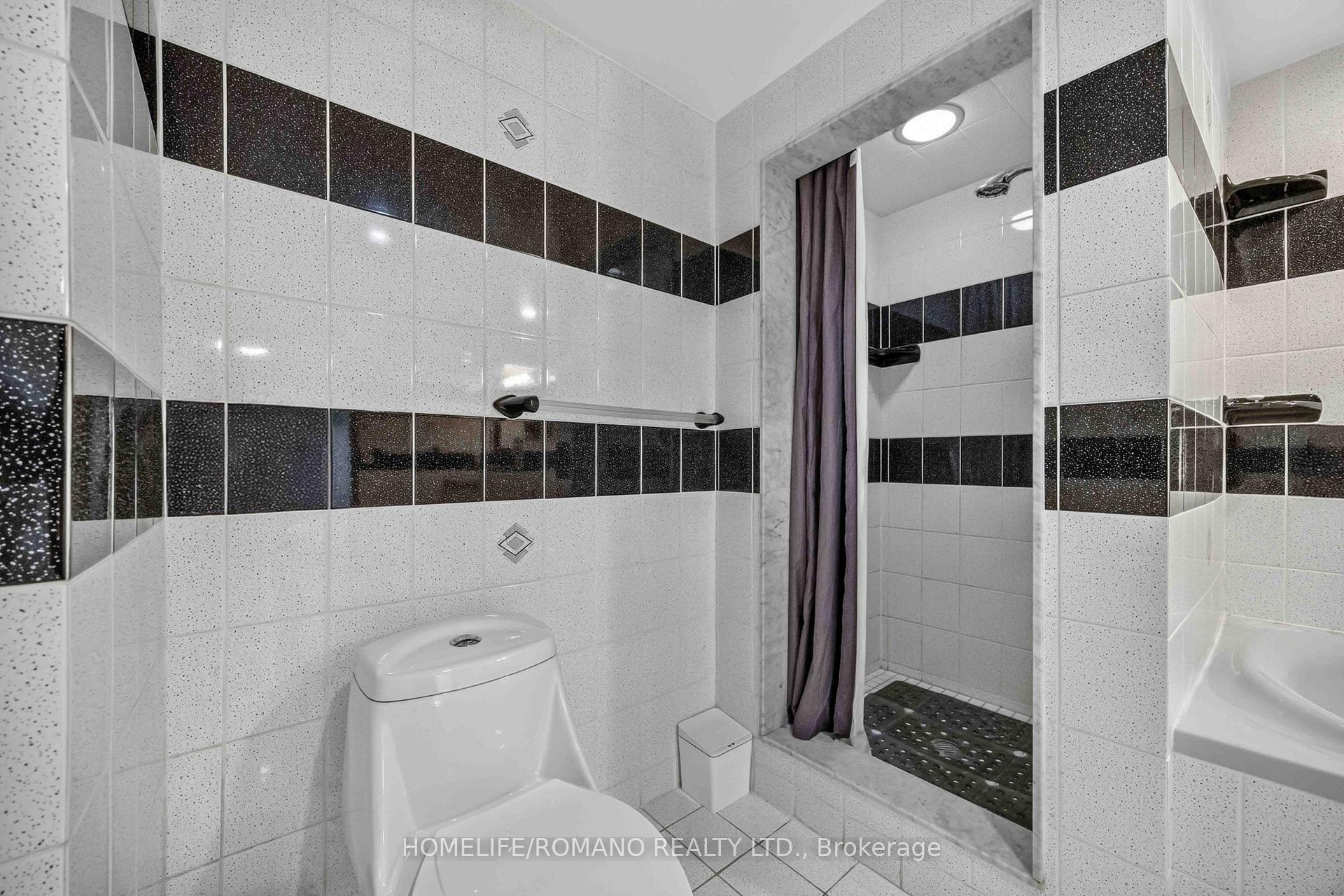 Photo 26 of Unit Bsmt, 61 Gas Light Crescent, Vaughan, East Woodbridge — HOMEH
