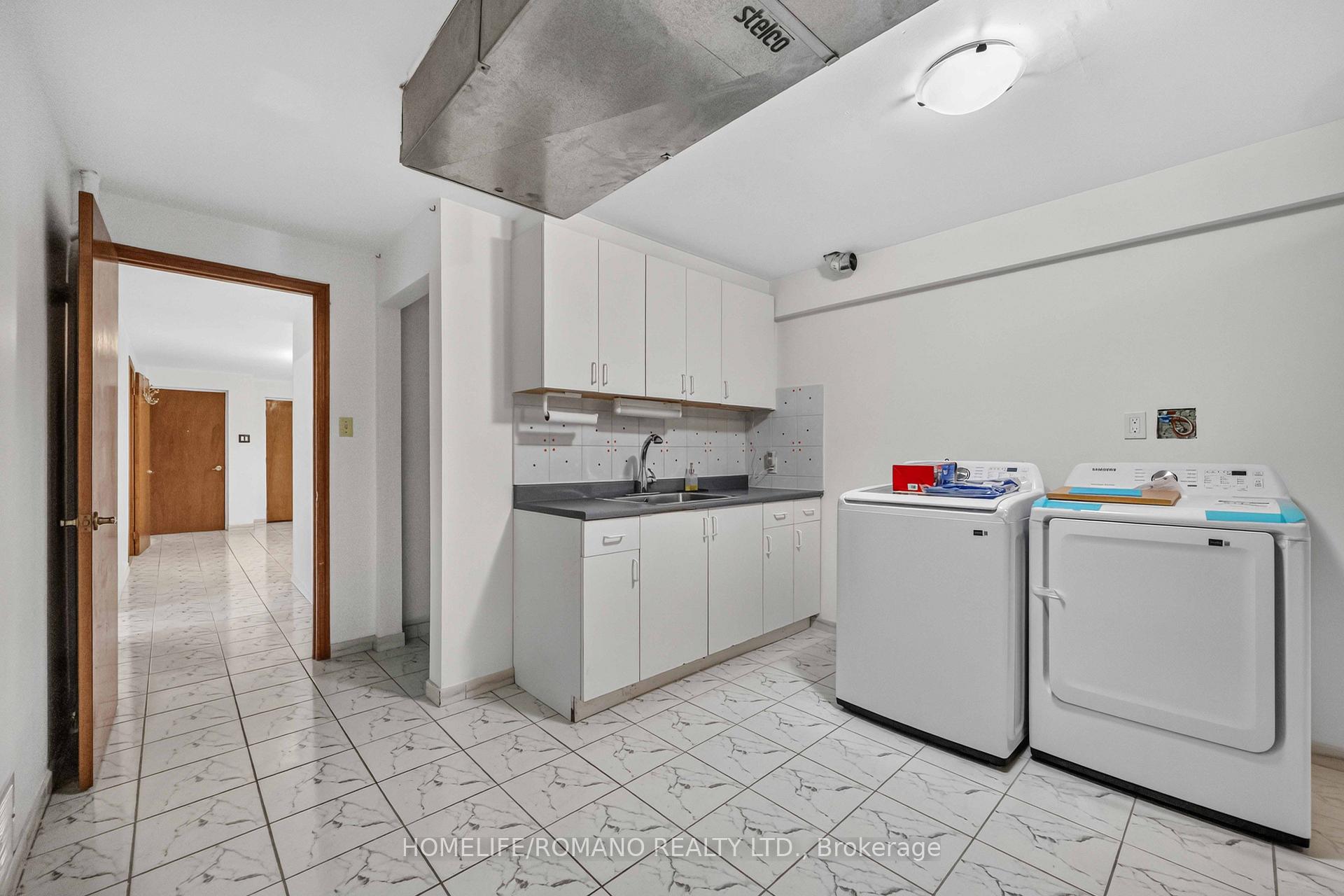 Photo 32 of Unit Bsmt, 61 Gas Light Crescent, Vaughan, East Woodbridge — HOMEH