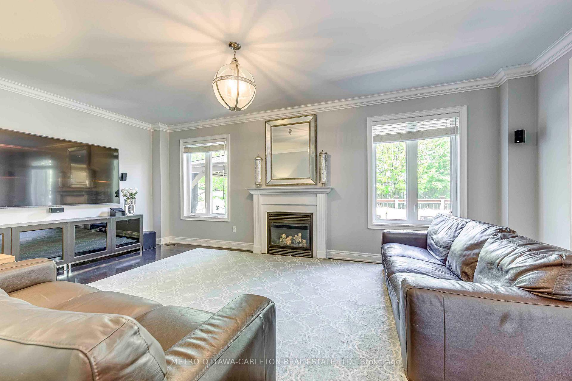 Photo 9 of 13 Franmar Road, Brampton, Credit Valley — HOMEH