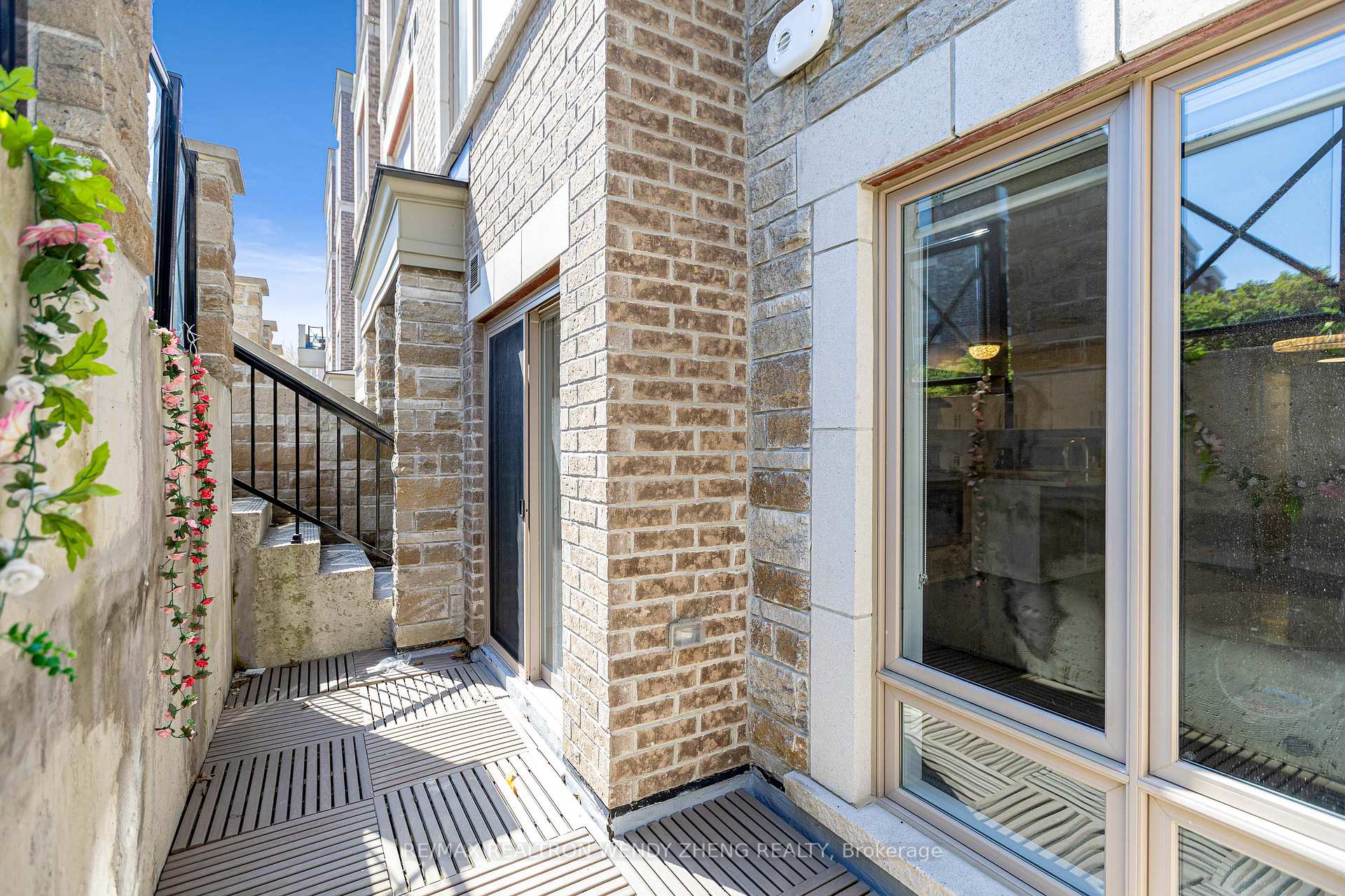 Photo 3 of Unit 2123, 2 Westmeath Lane, Markham, Cornell — HOMEH