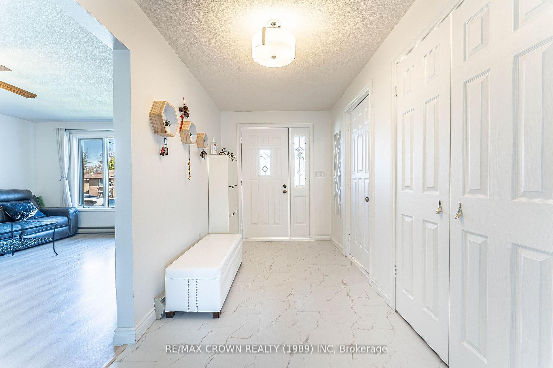 Photo 2 of 53 Sable Crescent, North Bay, Birchaven — HOMEH