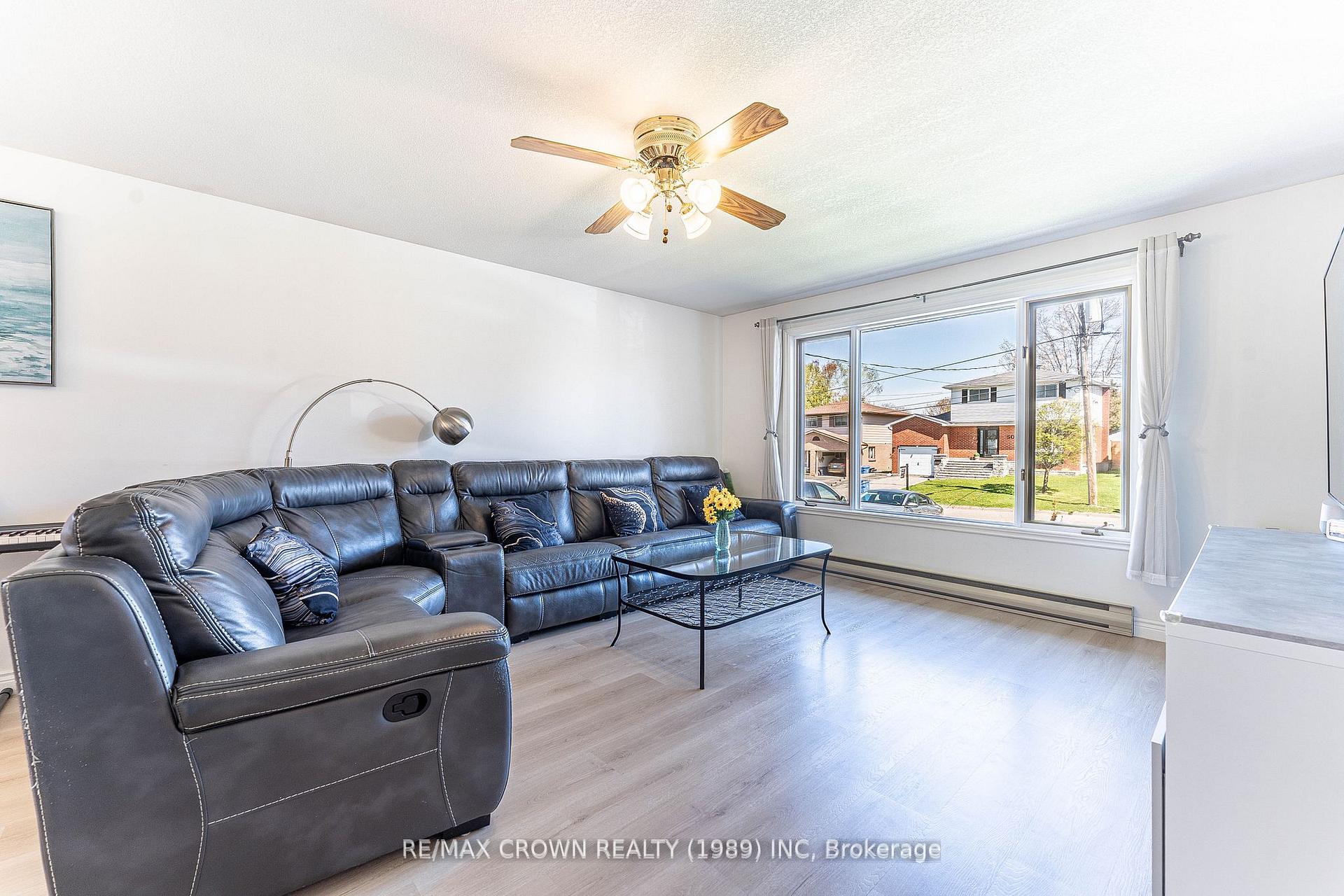 Photo 4 of 53 Sable Crescent, North Bay, Birchaven — HOMEH