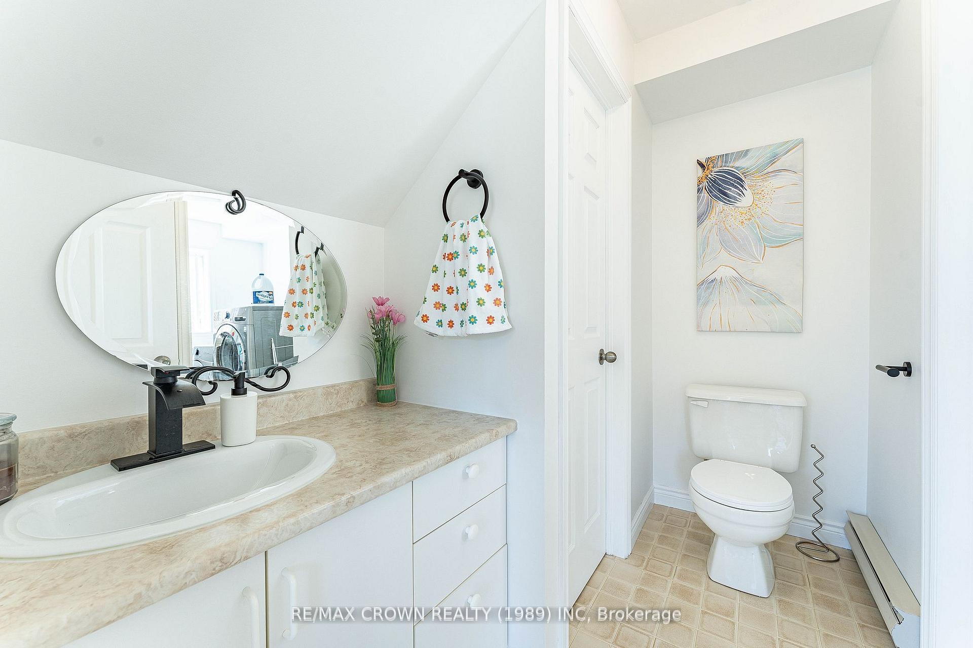 Photo 16 of 53 Sable Crescent, North Bay, Birchaven — HOMEH