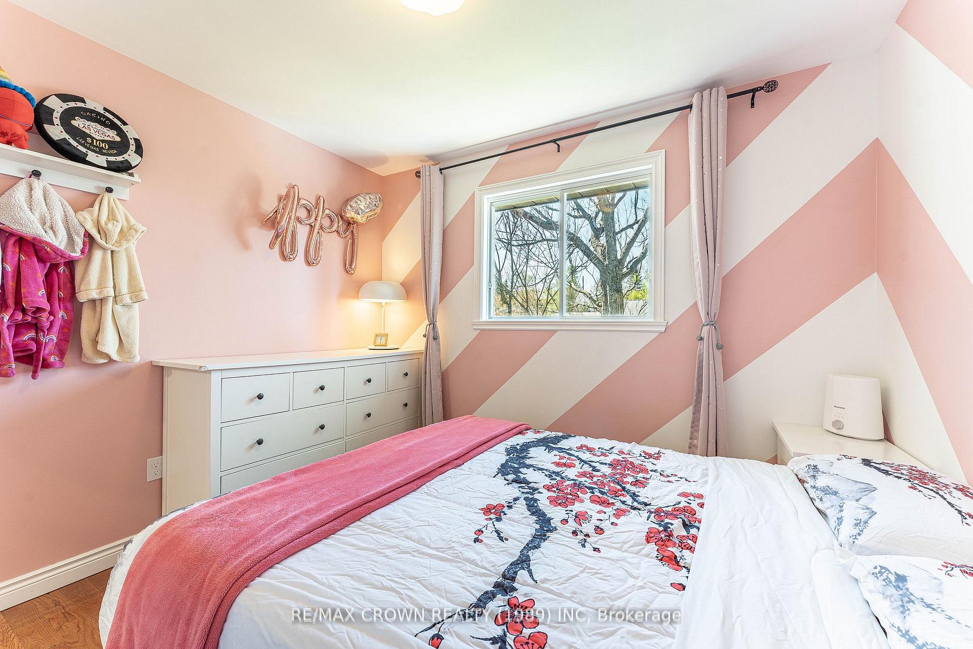Photo 21 of 53 Sable Crescent, North Bay, Birchaven — HOMEH