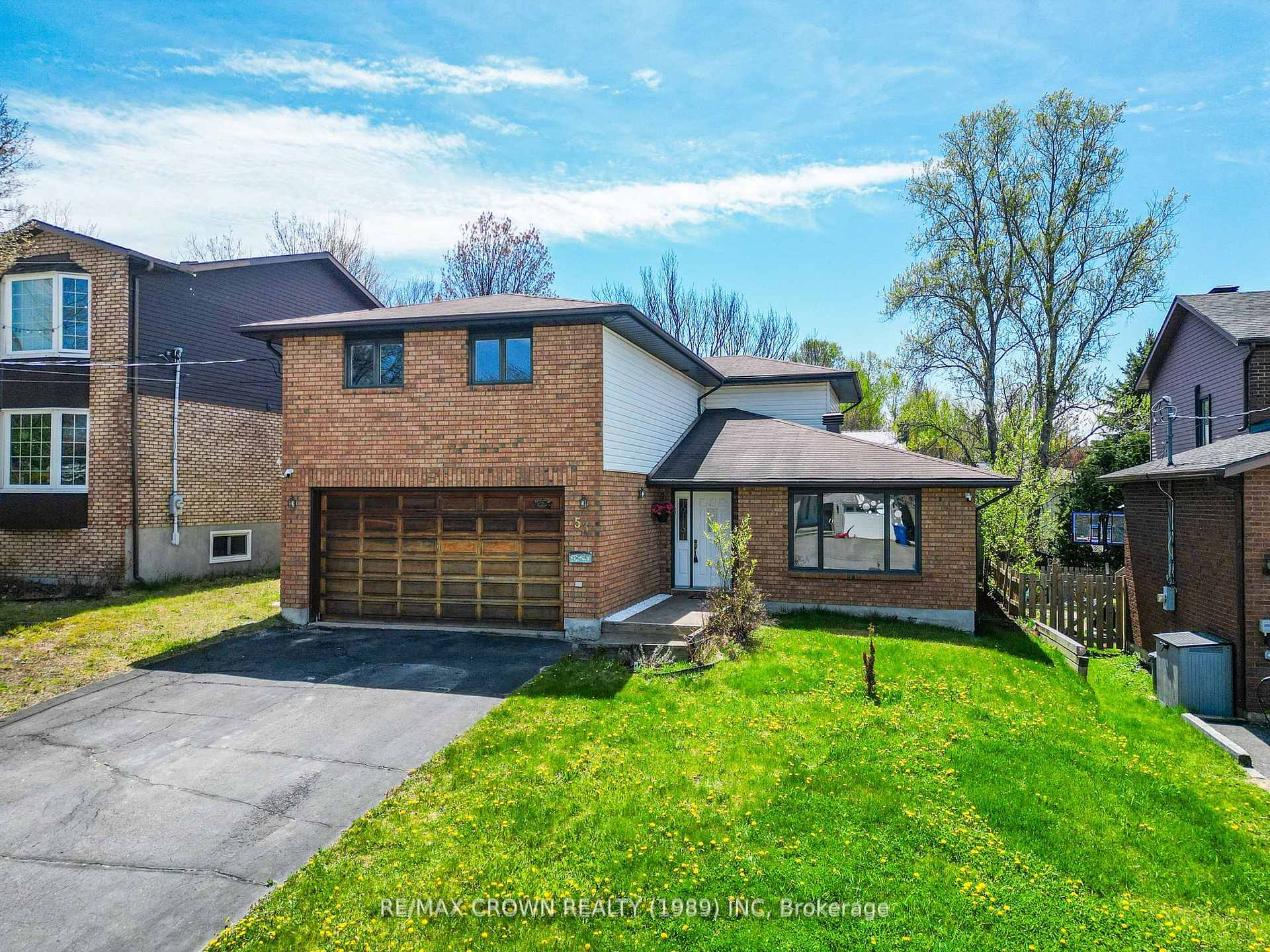 Photo 39 of 53 Sable Crescent, North Bay, Birchaven — HOMEH